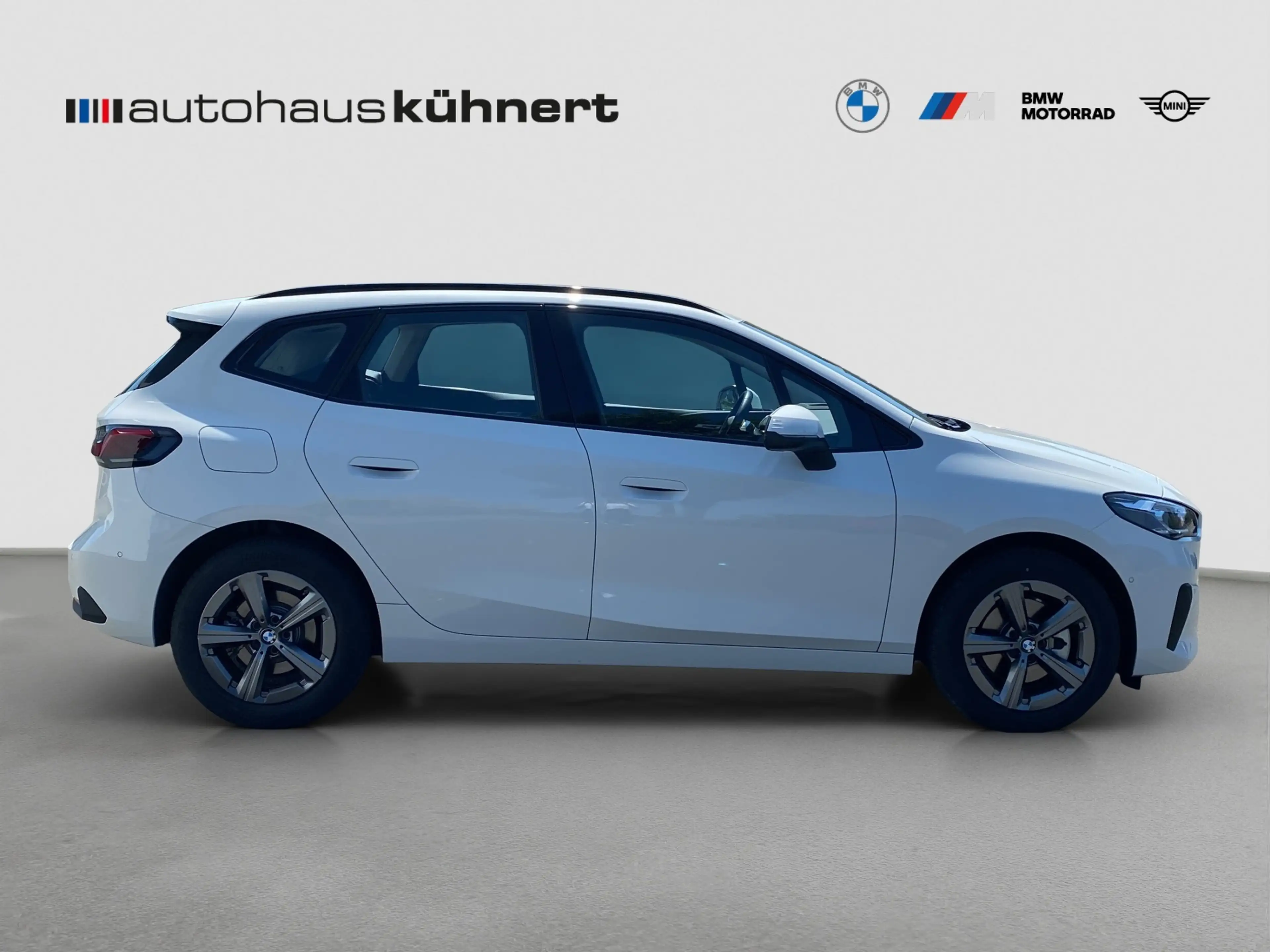 BMW 220 220d Active Tourer ACC SpurAss 360° AHK HUD HiFi N — photo 8