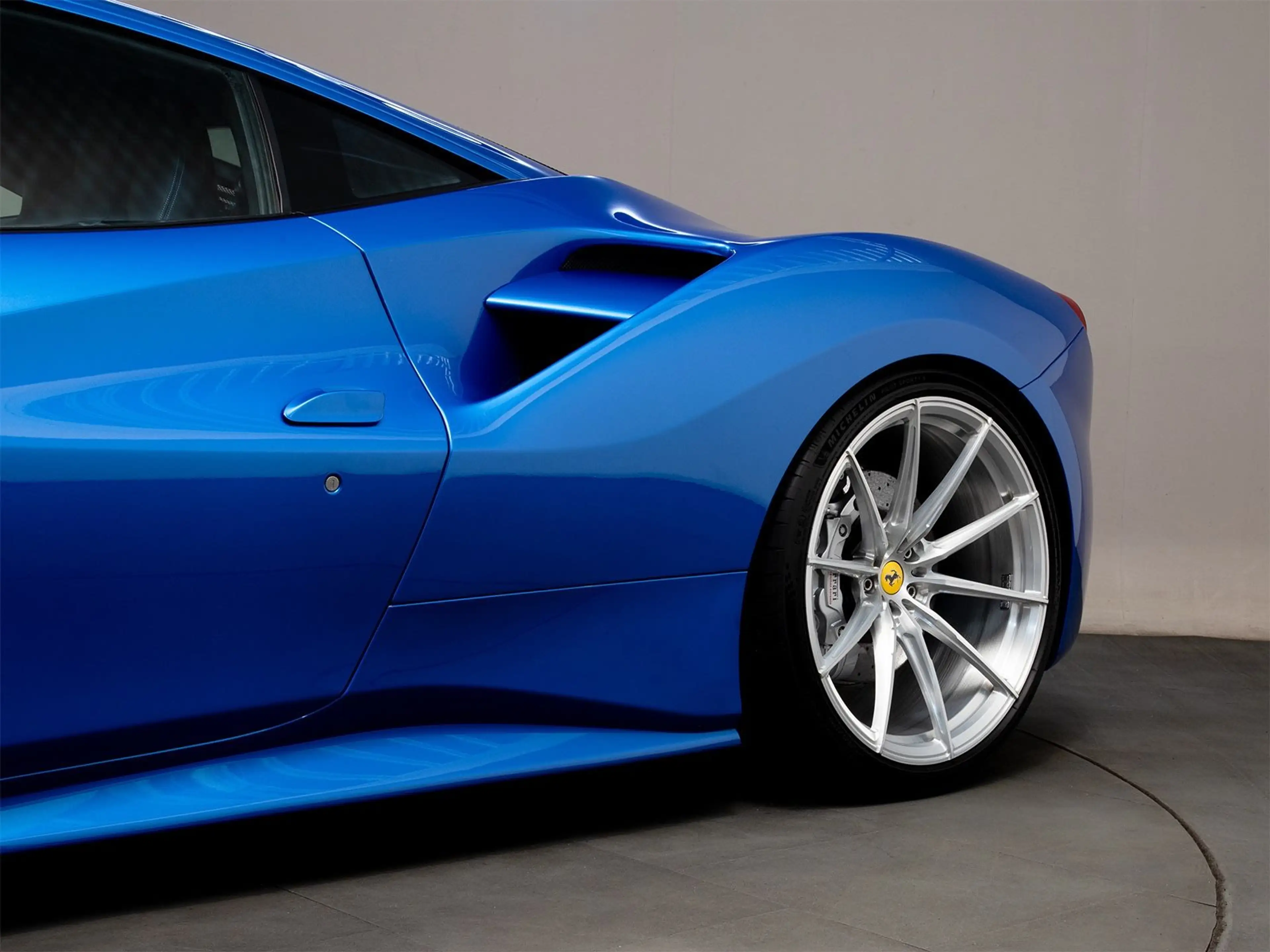 Ferrari 488 Coupé LIFT Carbon JBL Keramik CAM Leder — photo 14