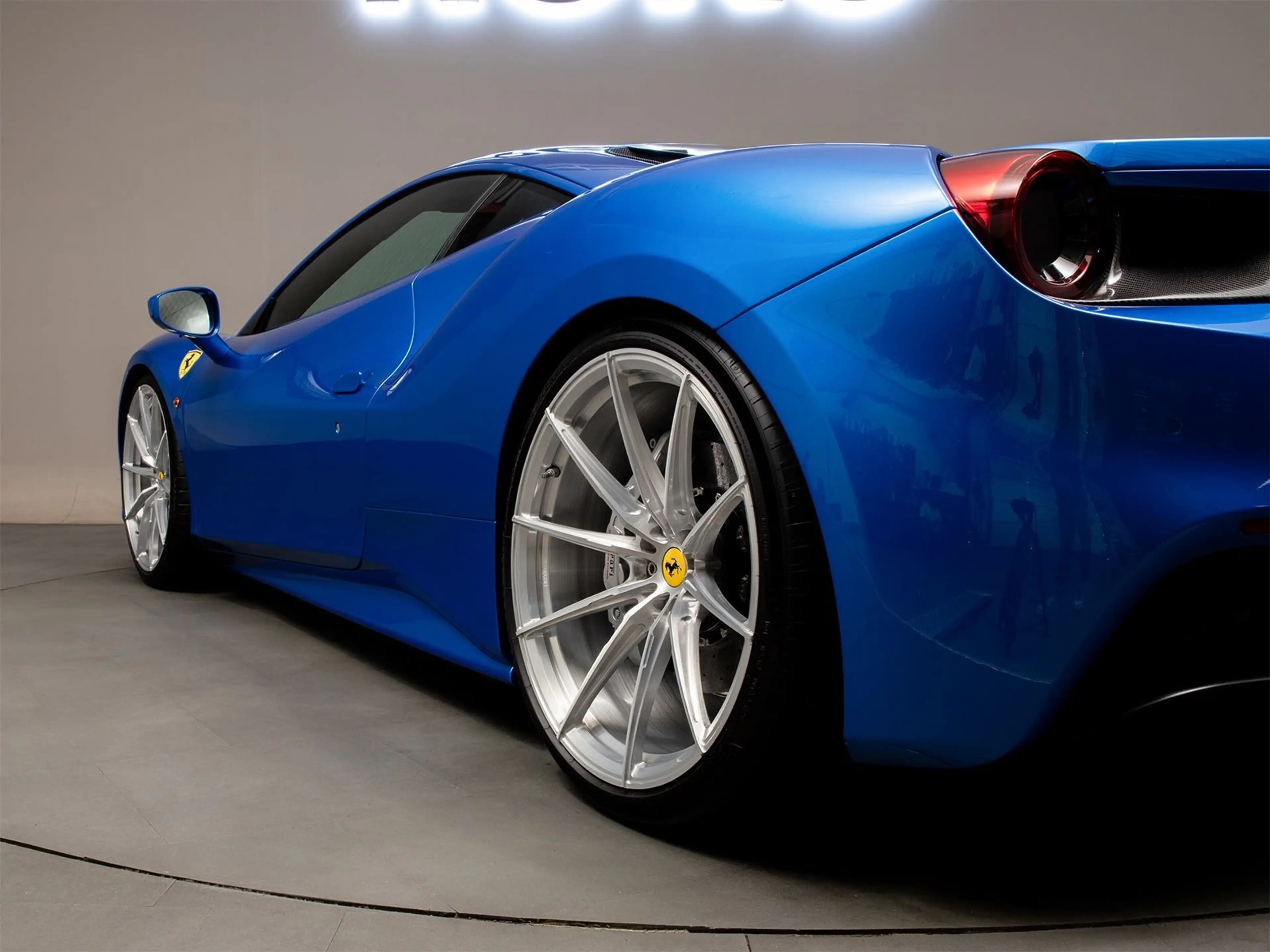 Ferrari 488 Coupé LIFT Carbon JBL Keramik CAM Leder — photo 12