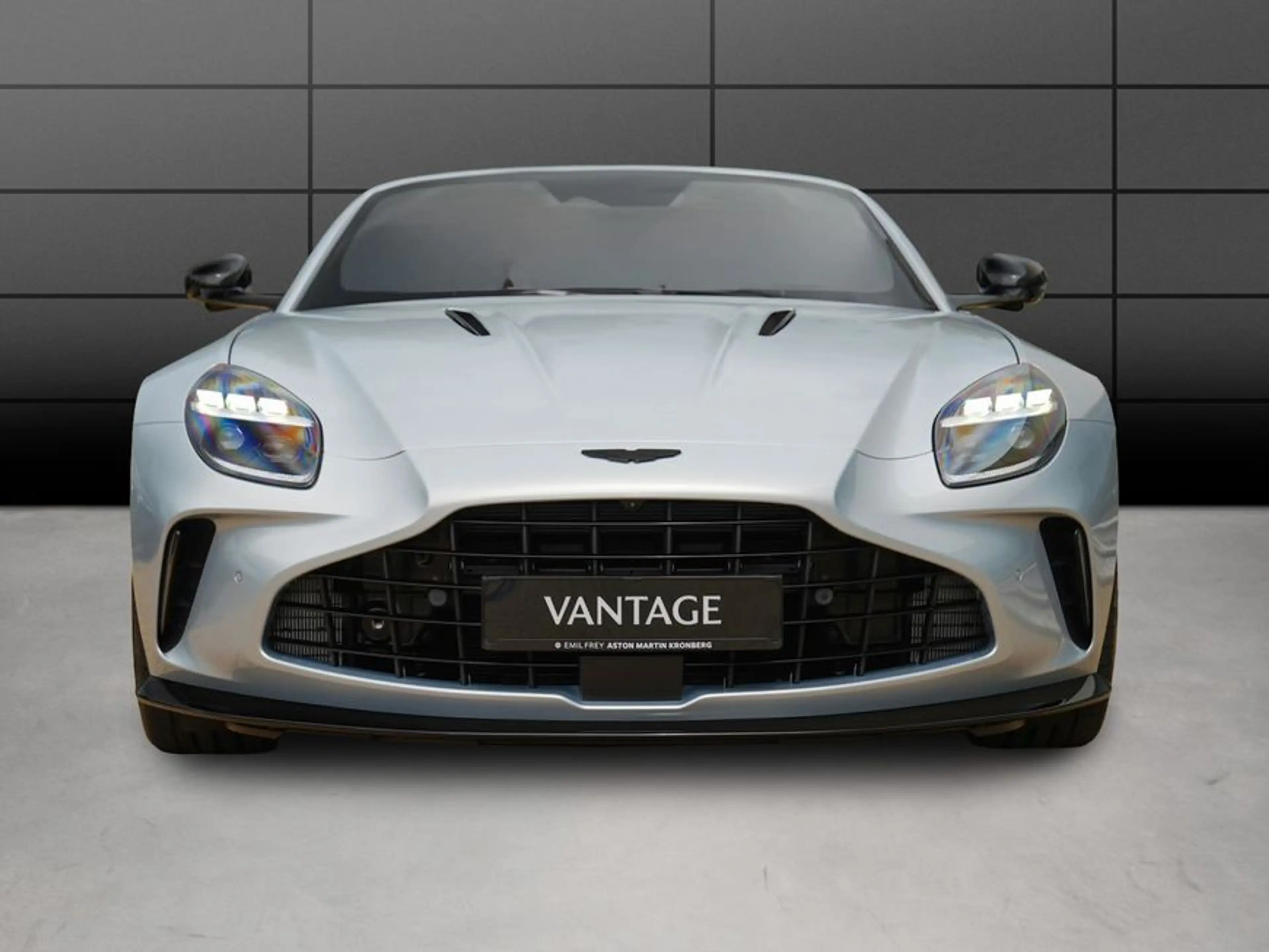 Aston Martin V8 S Roadster — photo 7