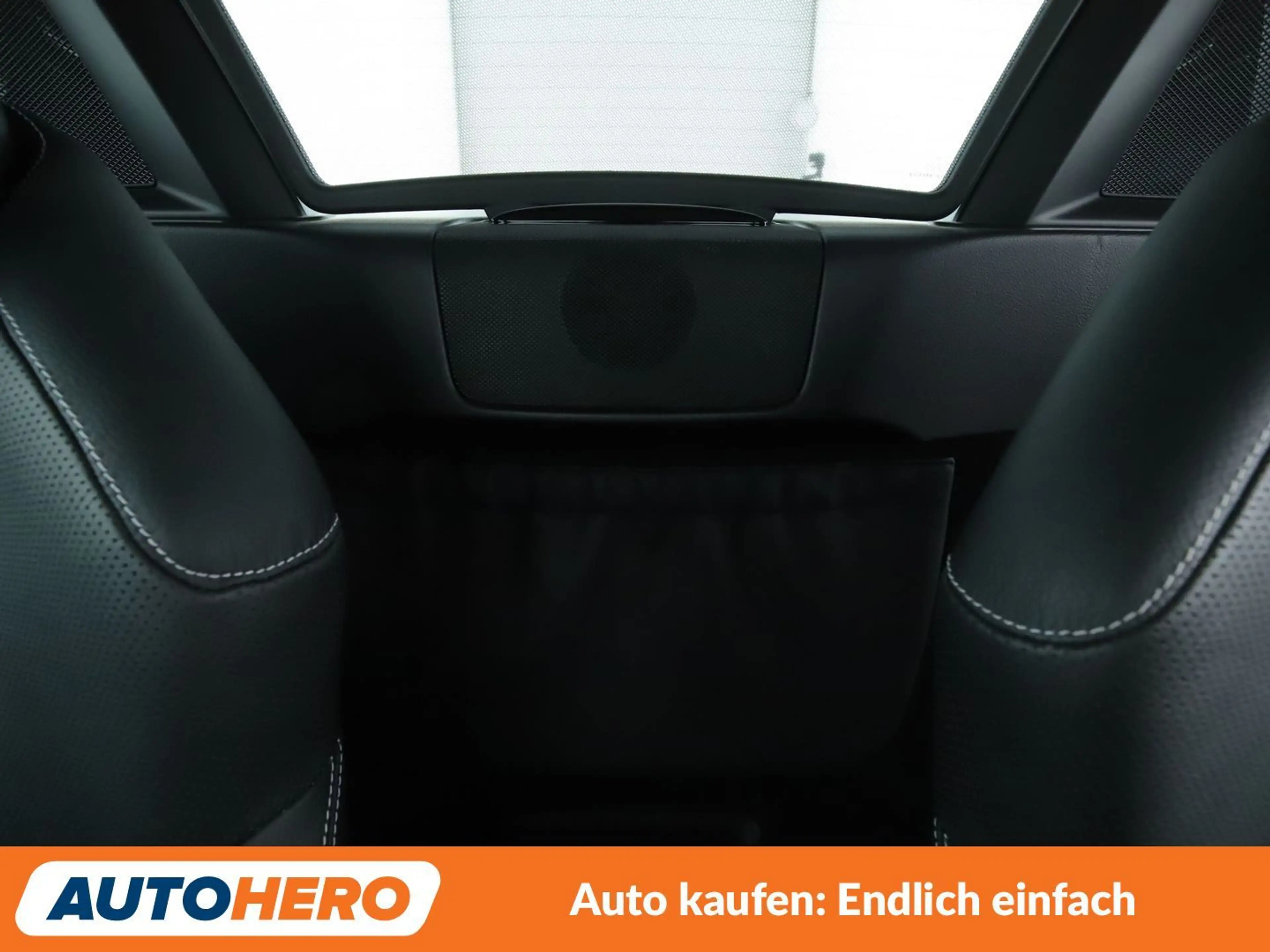 Mercedes-Benz SLC 300 300 Aut.*NAVI*PDC*TEMPO*SHZ* — photo 15