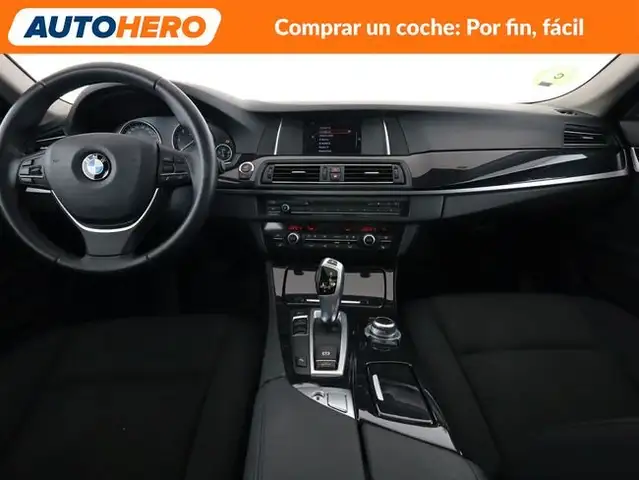 BMW 5 Series view 13