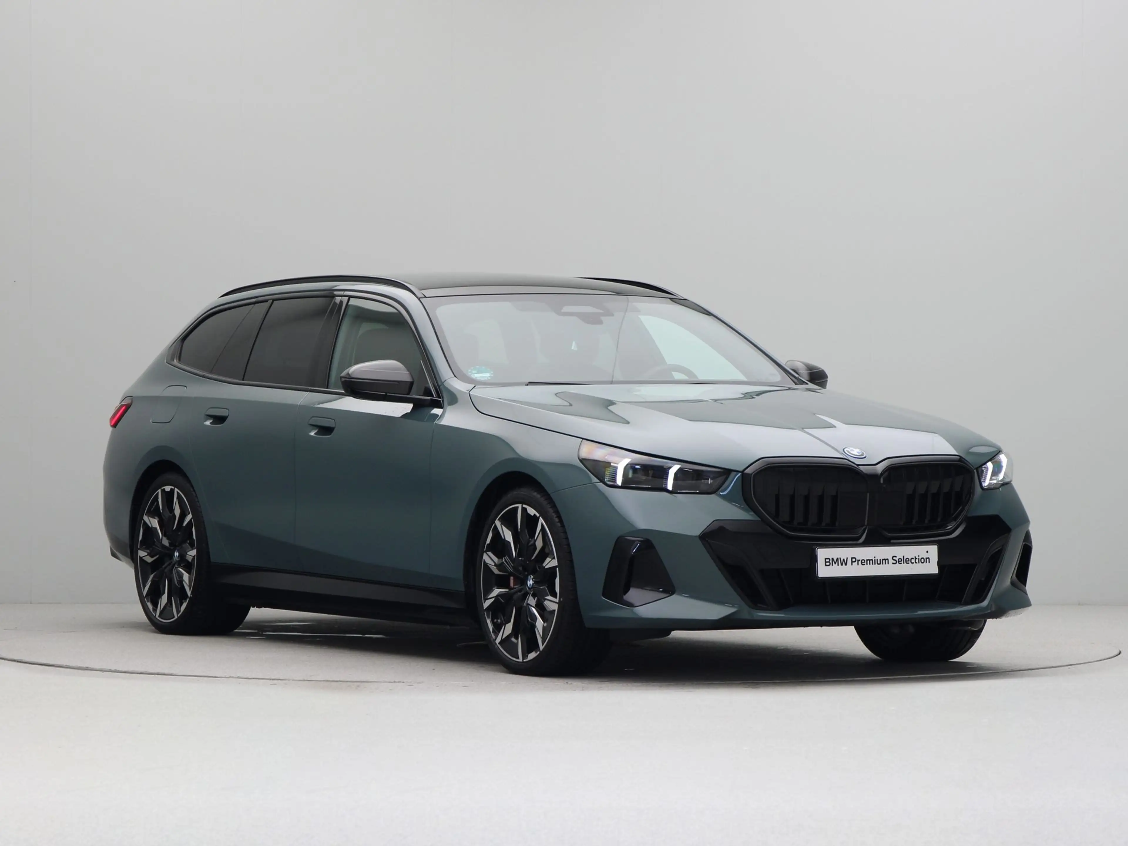 BMW 550 5 Serie 550e Touring xDrive — photo 6