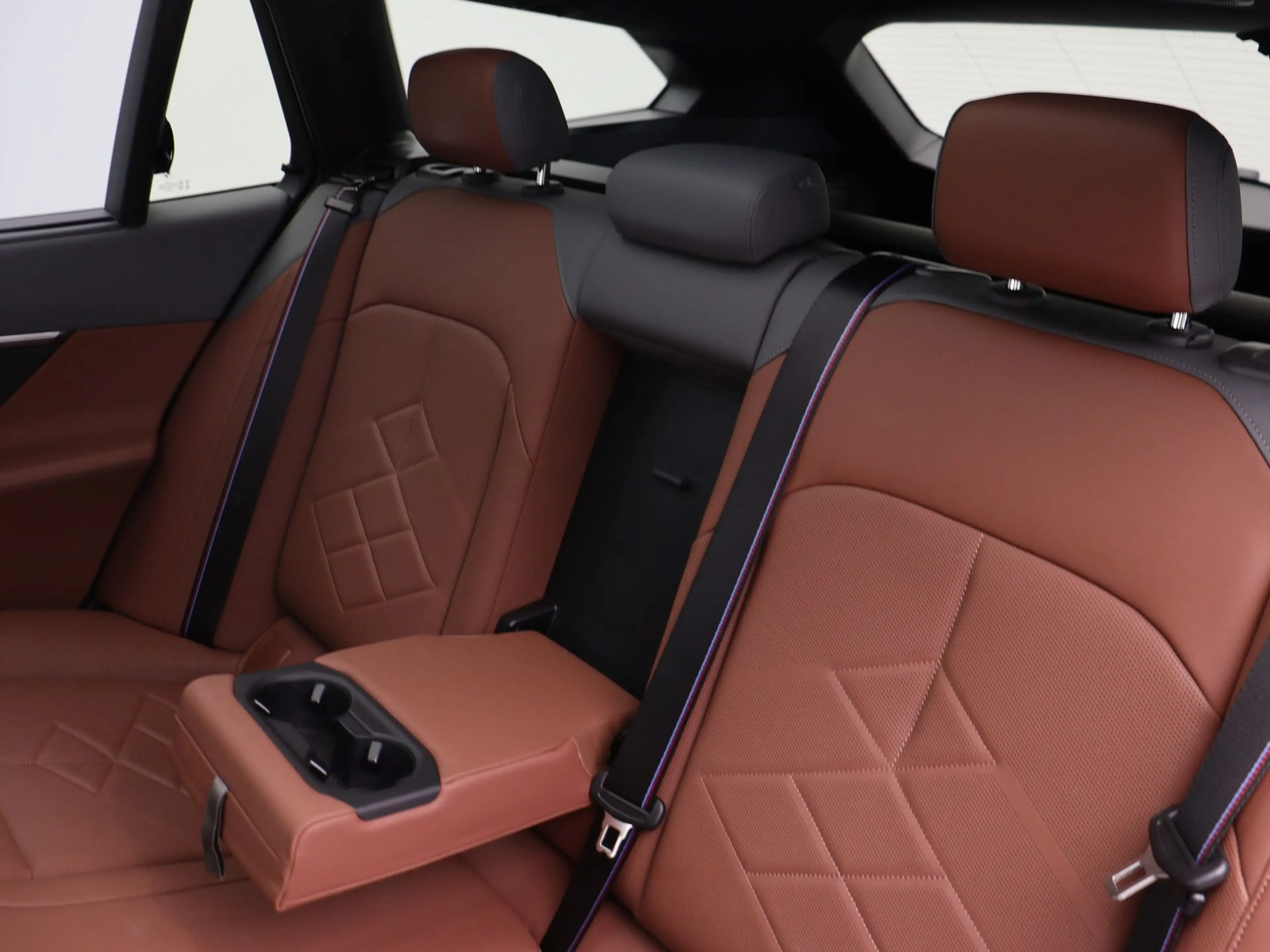 BMW 550 5 Serie 550e Touring xDrive — photo 14