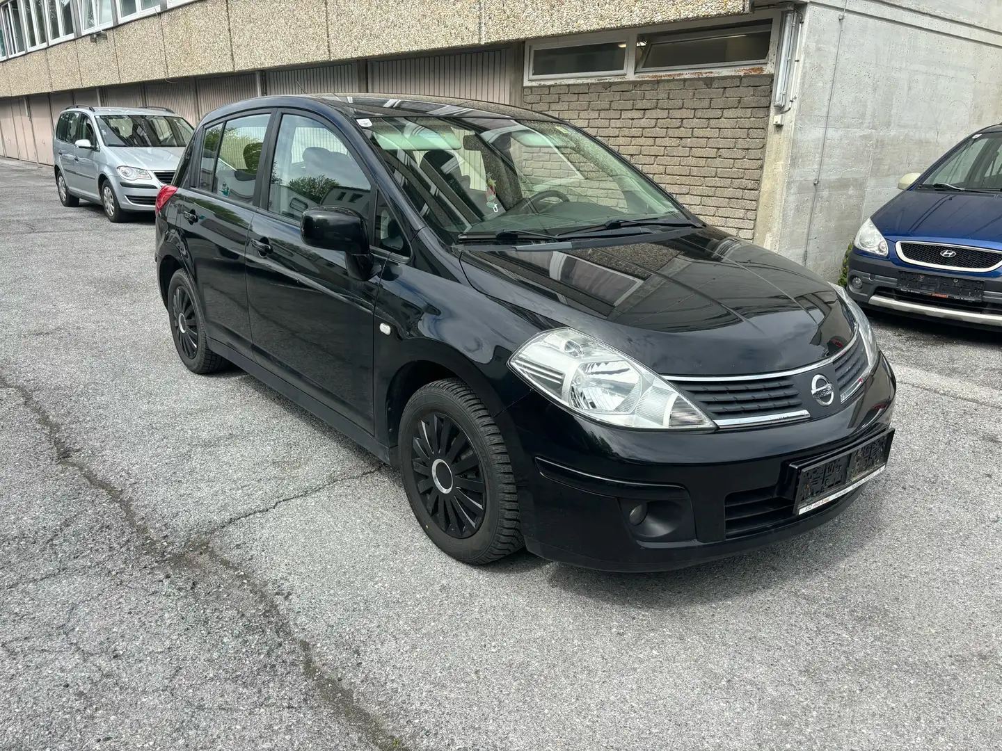 Nissan Tiida 1,8 Tekna gute auto pickel 09.2024+ viell platz Nero - 1