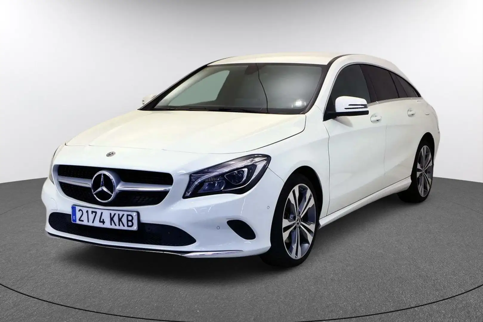 Mercedes-Benz CLA 200 Shooting Brake 200d 7G-DCT Weiß - 1