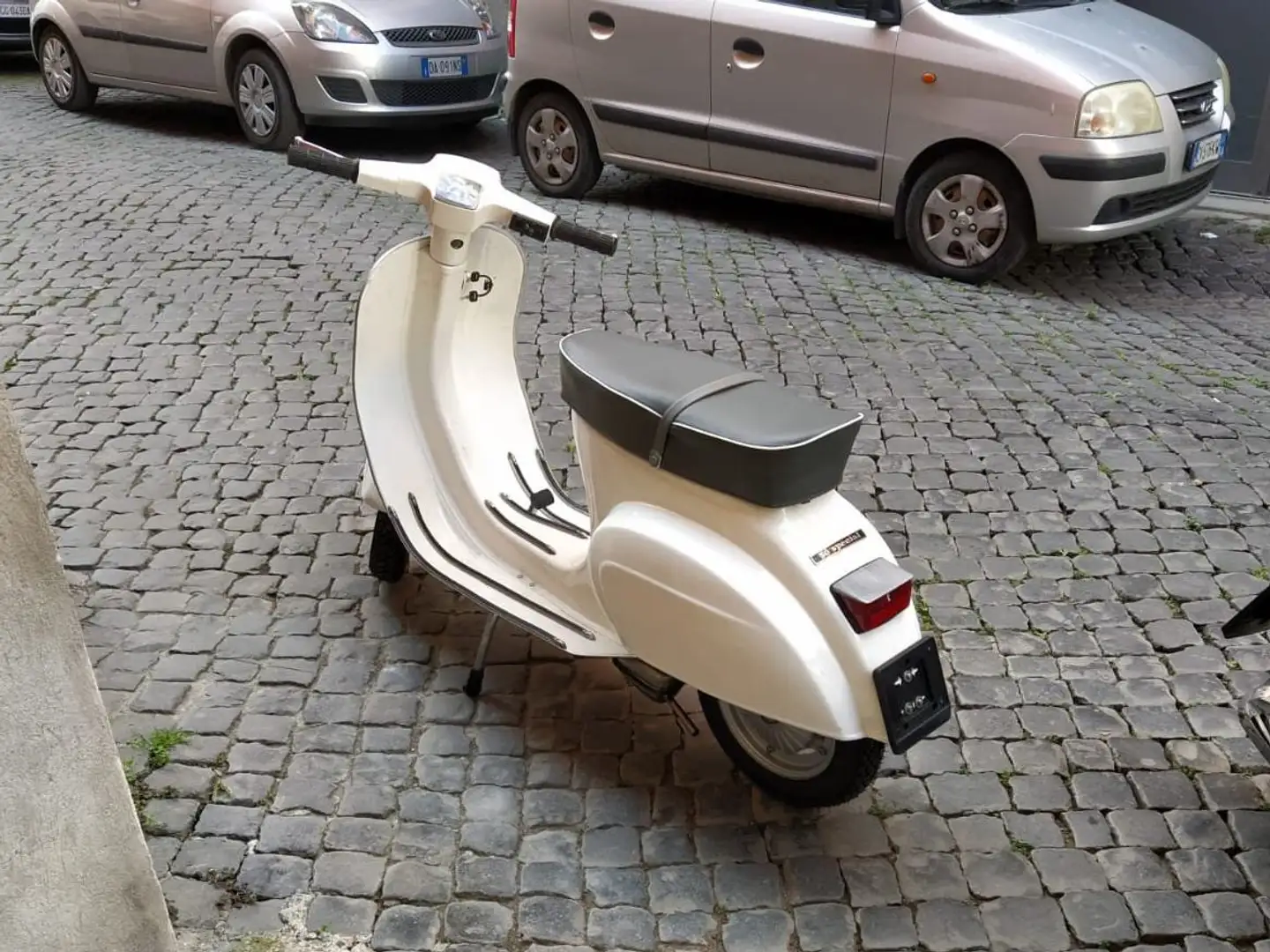 Vespa Special 50 Vespa 50 Special 4 marce Bianco - 1