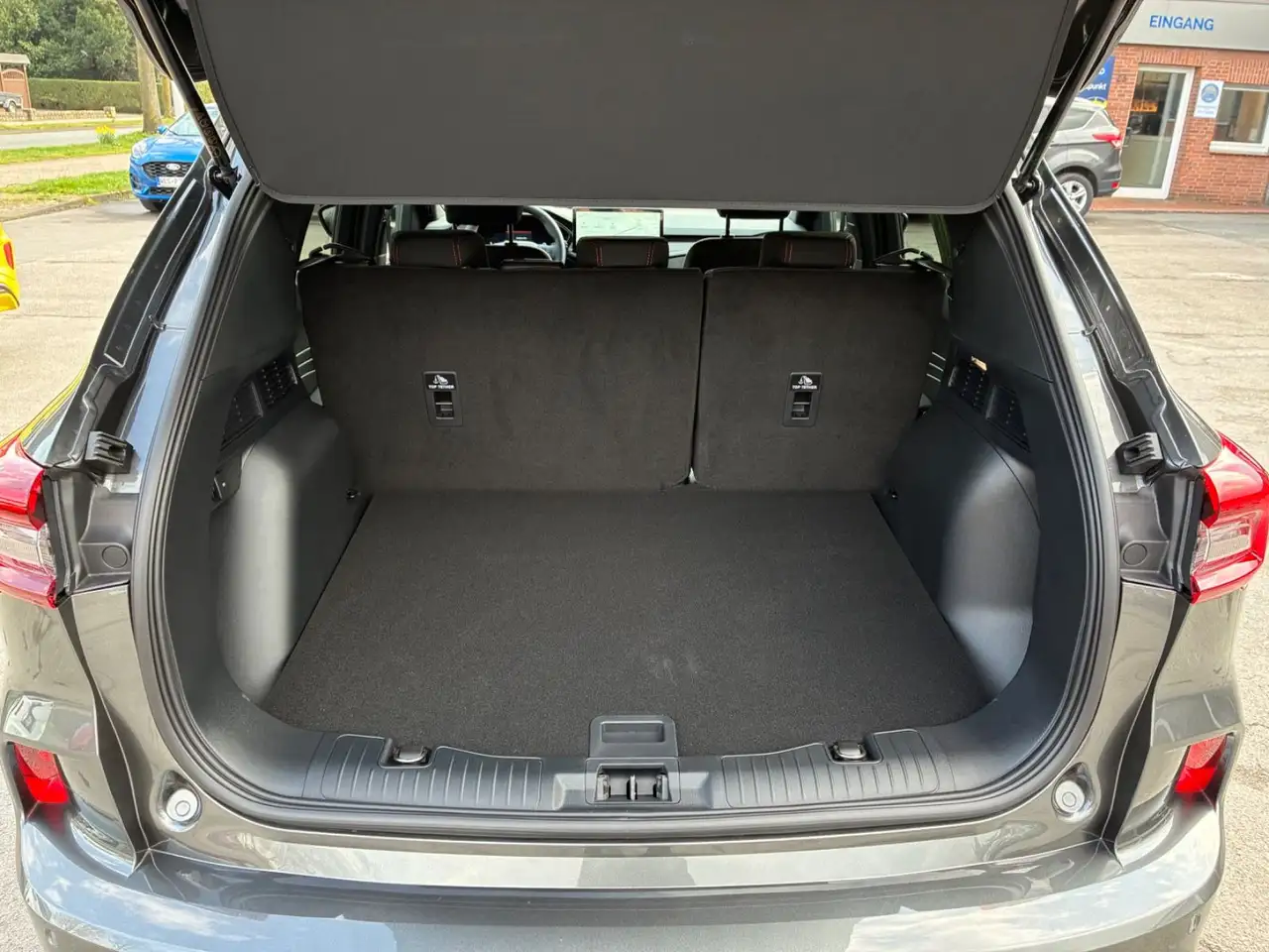 Ford Kuga ST-Line, Kamera,Winter-P.,BLIS,FGS 5J.,AHK 11