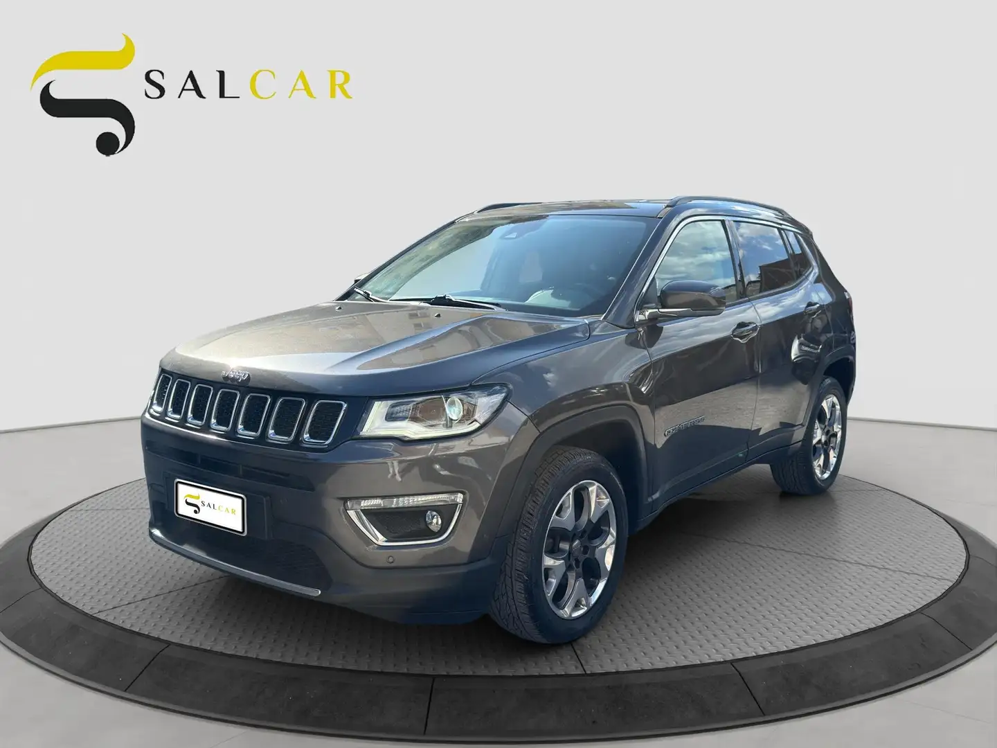 Jeep Compass 2.0 mjt 140cv Limited 4x4 automatica 2019 Grigio - 1