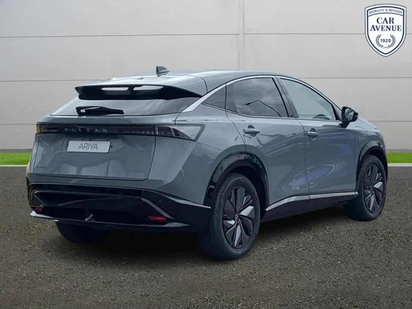 Nissan Ariya ADVANCE / 63KWH Gris - 2