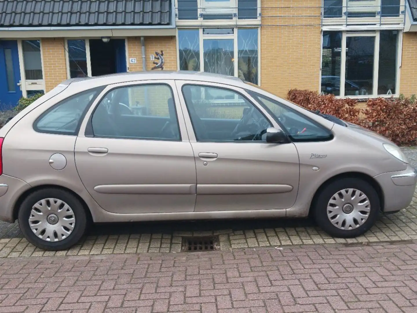 Citroen Xsara Picasso Xsara Picasso 1.8i-16V Image Béžová - 2