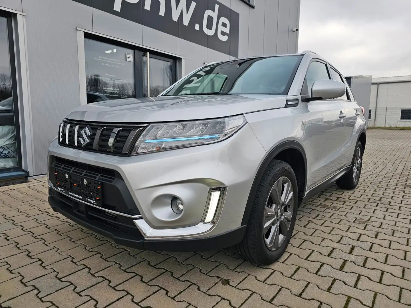Suzuki Vitara 1.4  MildHybrid Comfort 4x2 RKam. PDC ALU Szürke - 1