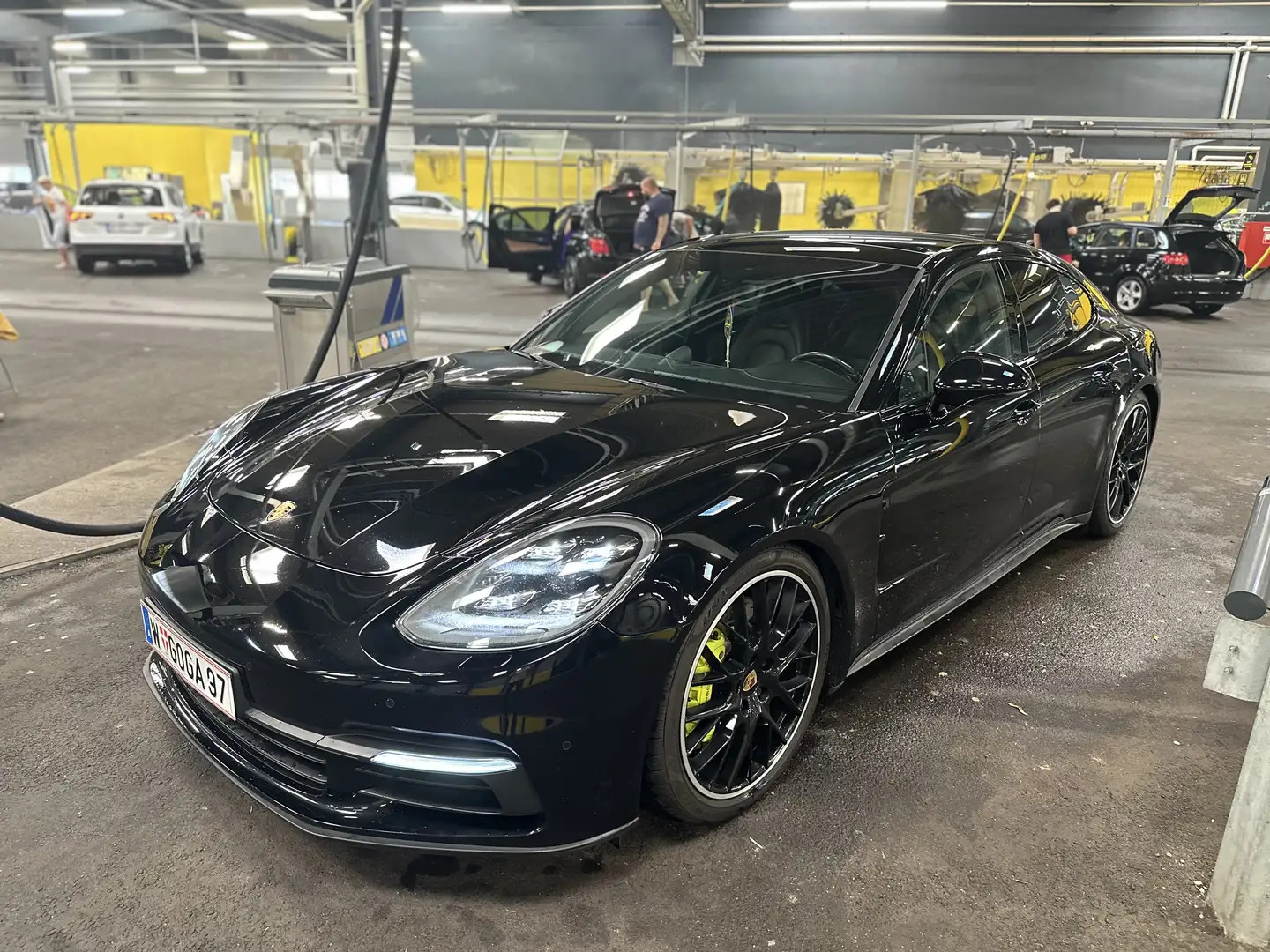 Porsche Panamera 4 E-Hybrid PHEV Aut. - 1