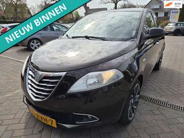 0.9 TwinAir Platinum LEUKE AUTO RIJDT EN SCHAKELT