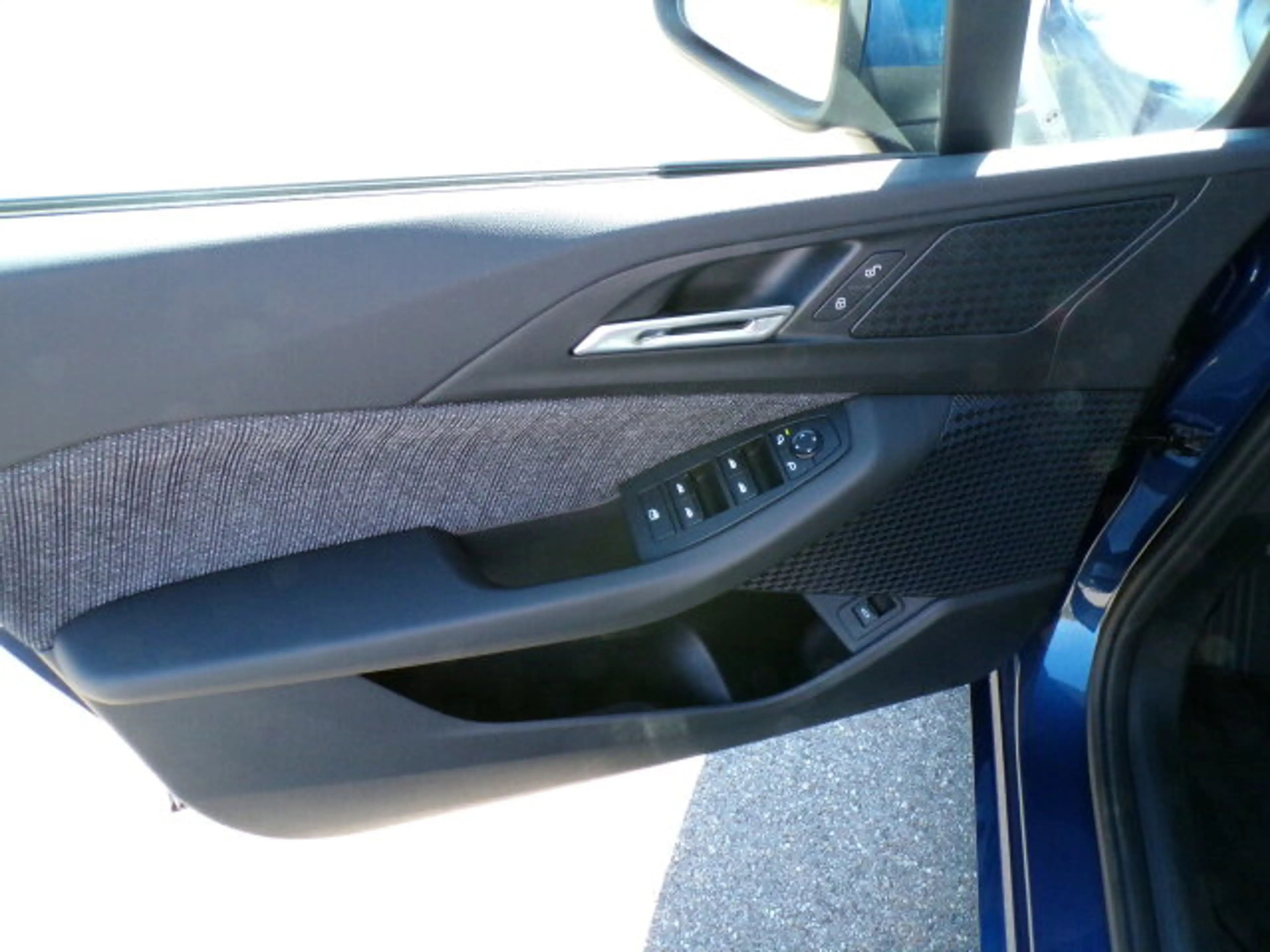 BMW 223 2er Active Tourer 223i Autom./LED — photo 8