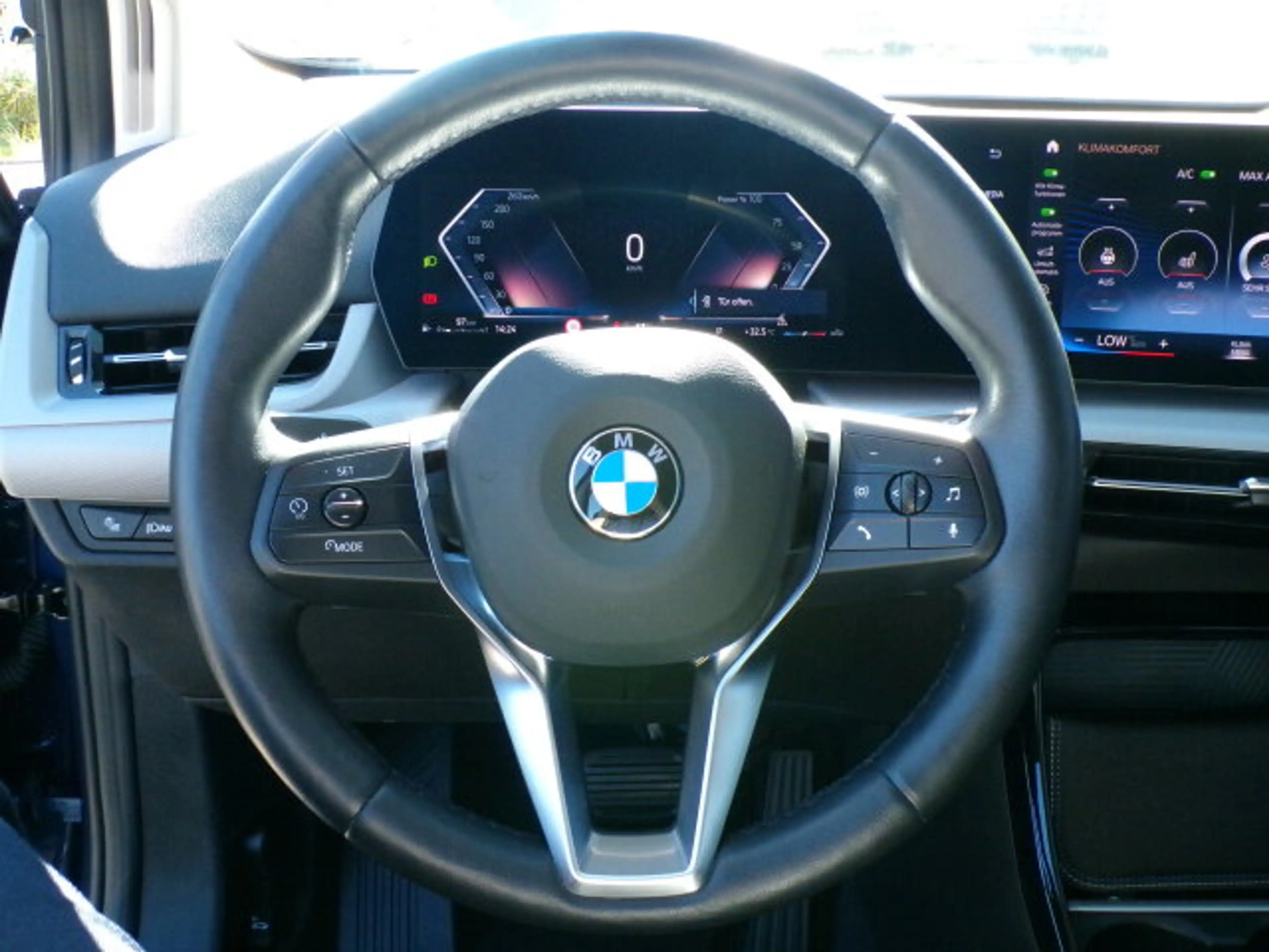 BMW 223 2er Active Tourer 223i Autom./LED — photo 11