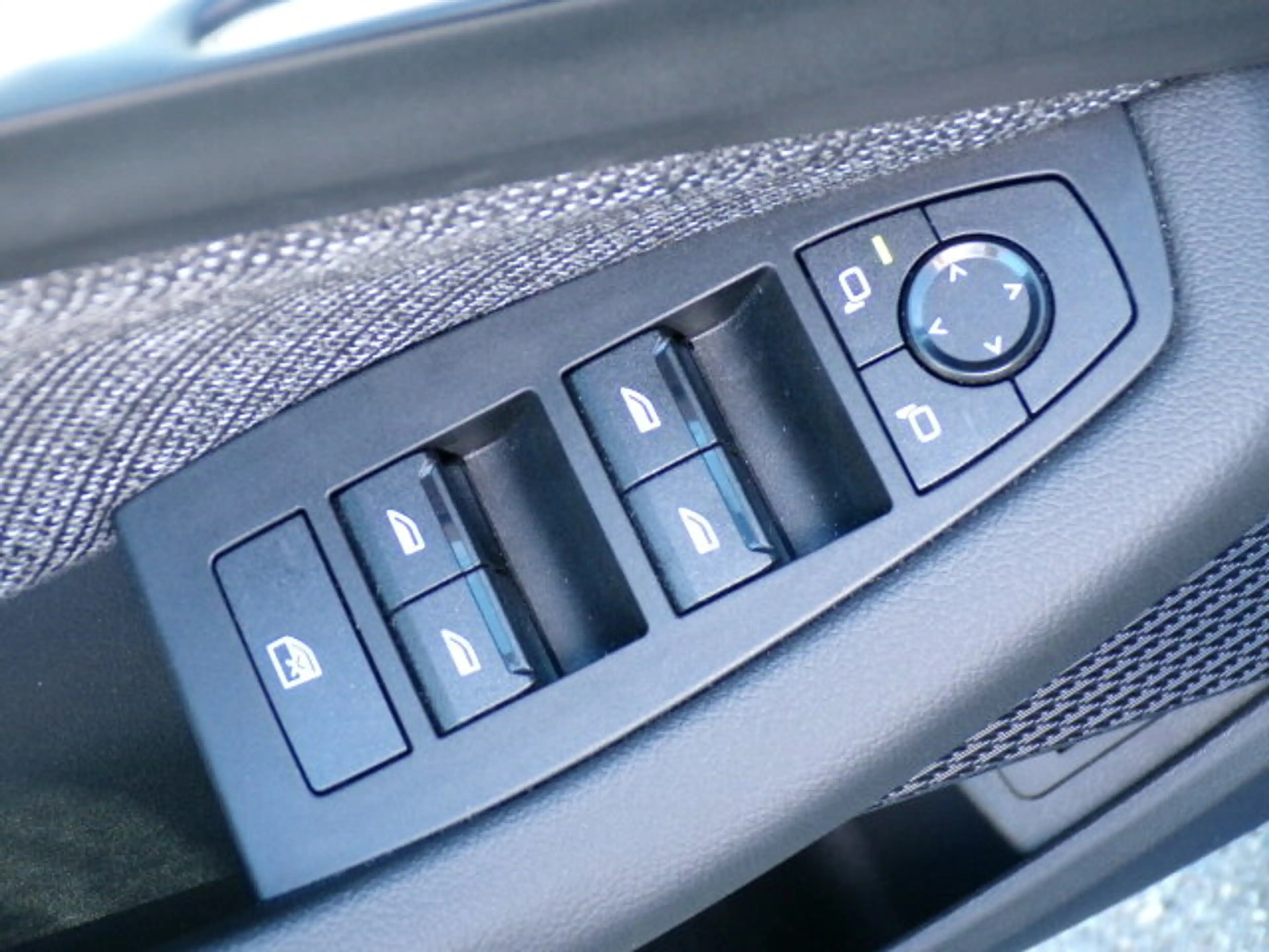 BMW 223 2er Active Tourer 223i Autom./LED — photo 9