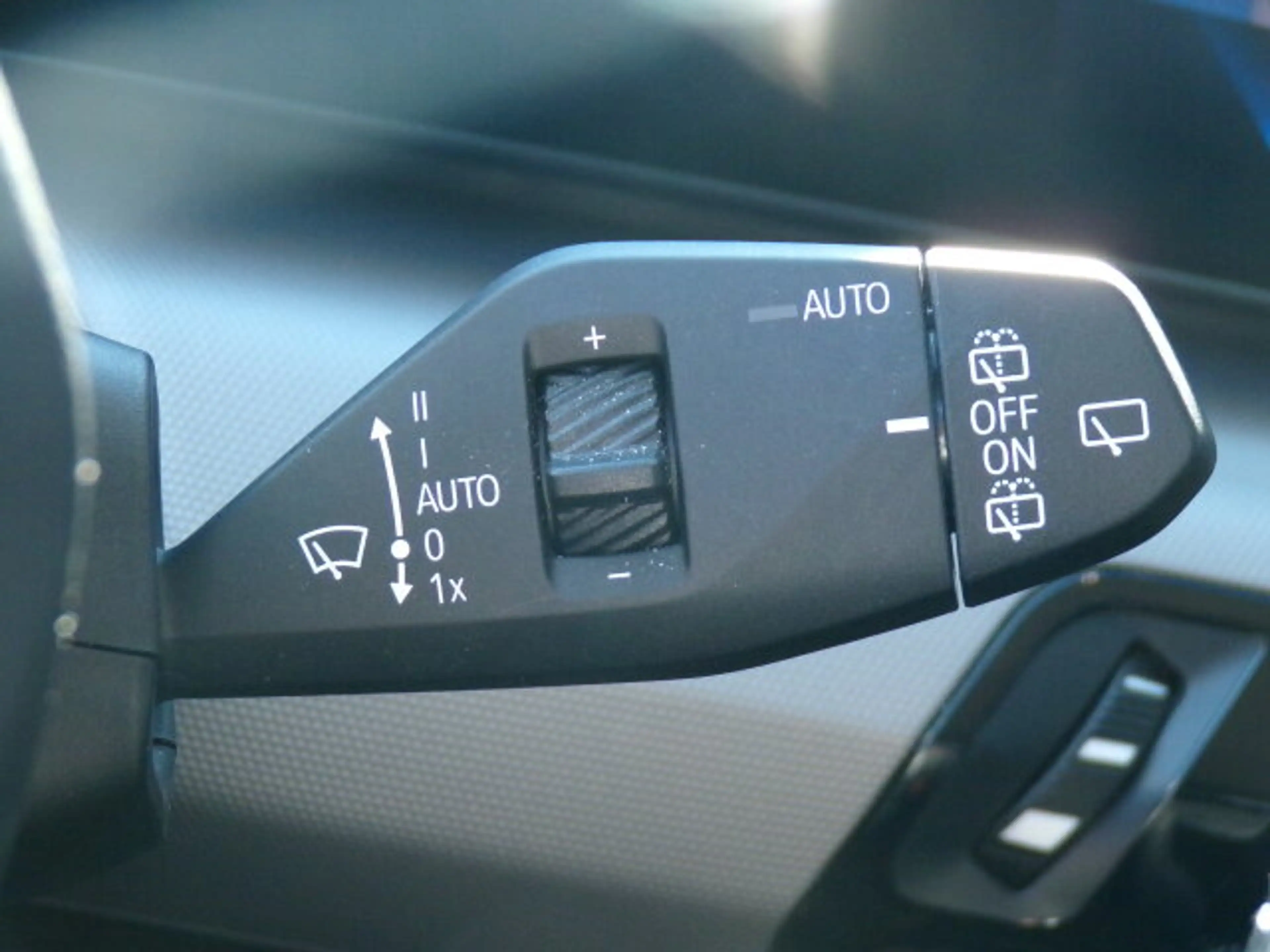 BMW 223 2er Active Tourer 223i Autom./LED — photo 14
