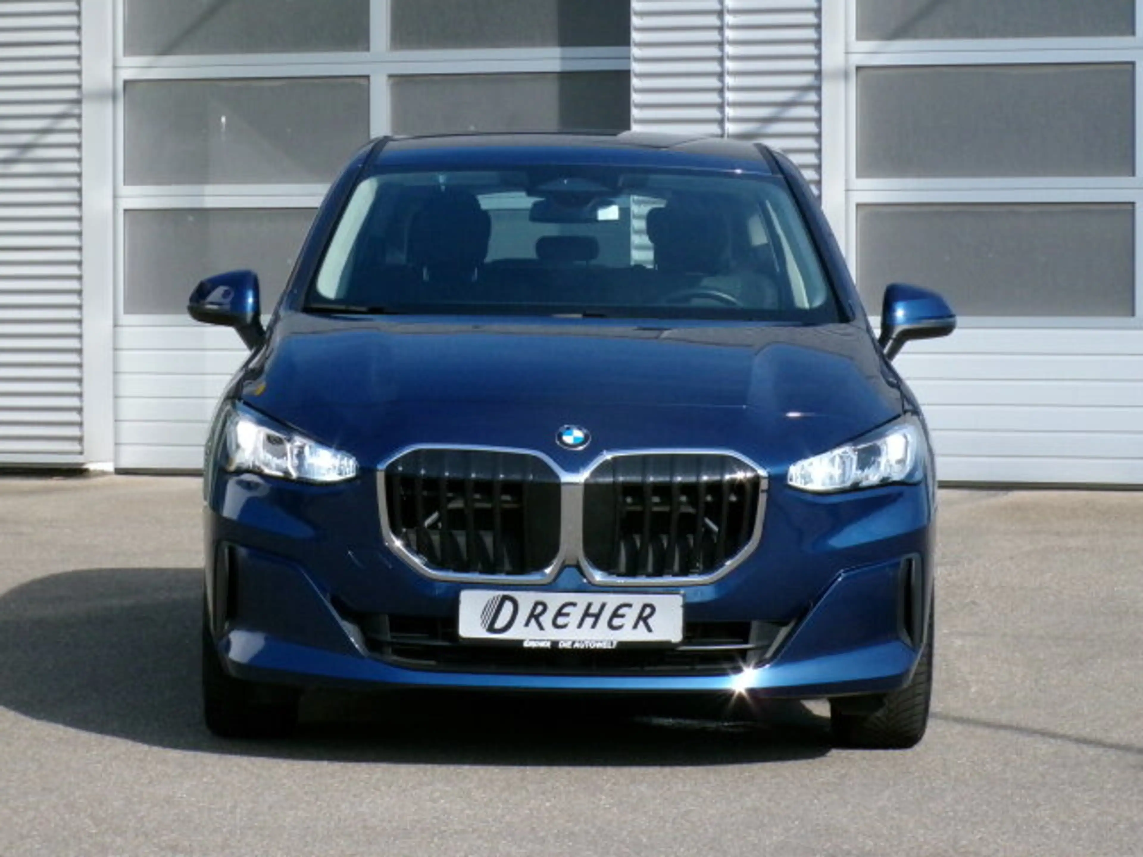 BMW 223 2er Active Tourer 223i Autom./LED — photo 2