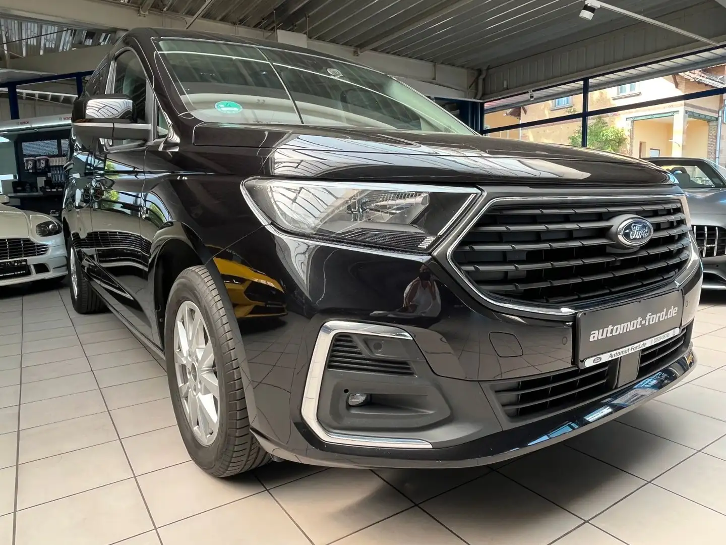 Ford Grand Tourneo Connect 2.0 Grand Titanium*DAB*SHZ Negro - 2