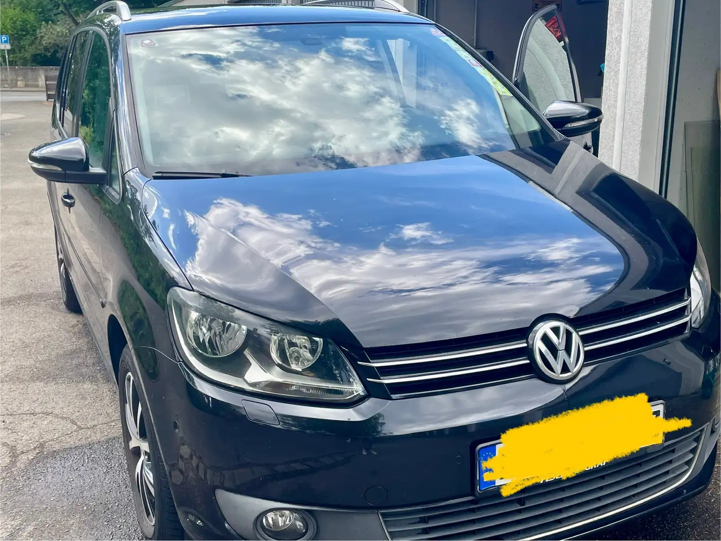 Volkswagen Touran Comfortline Schwarz - 1