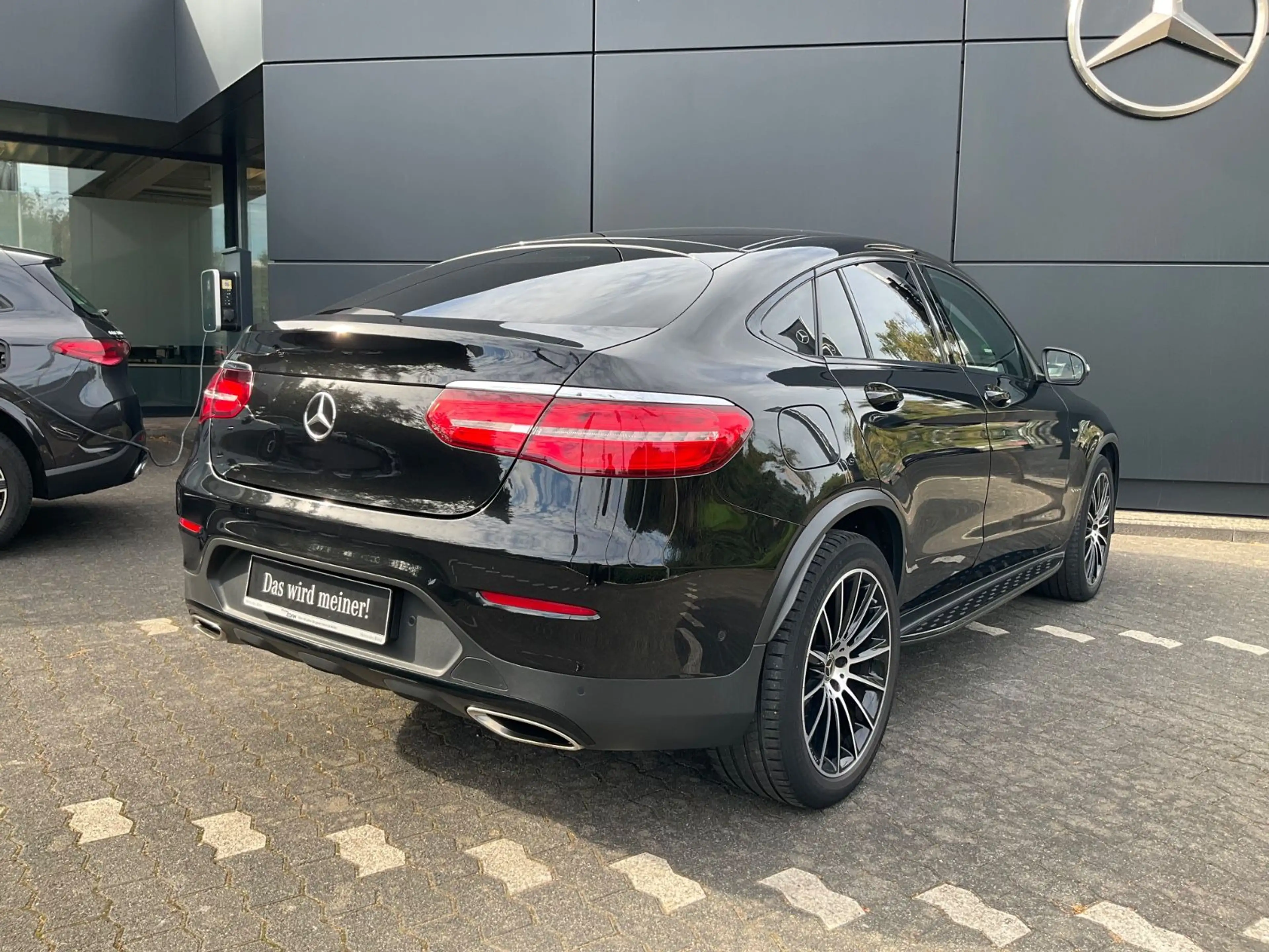 Mercedes-Benz GLC 250 Coupe 4Matic *Edition1* AMG Line — photo 8