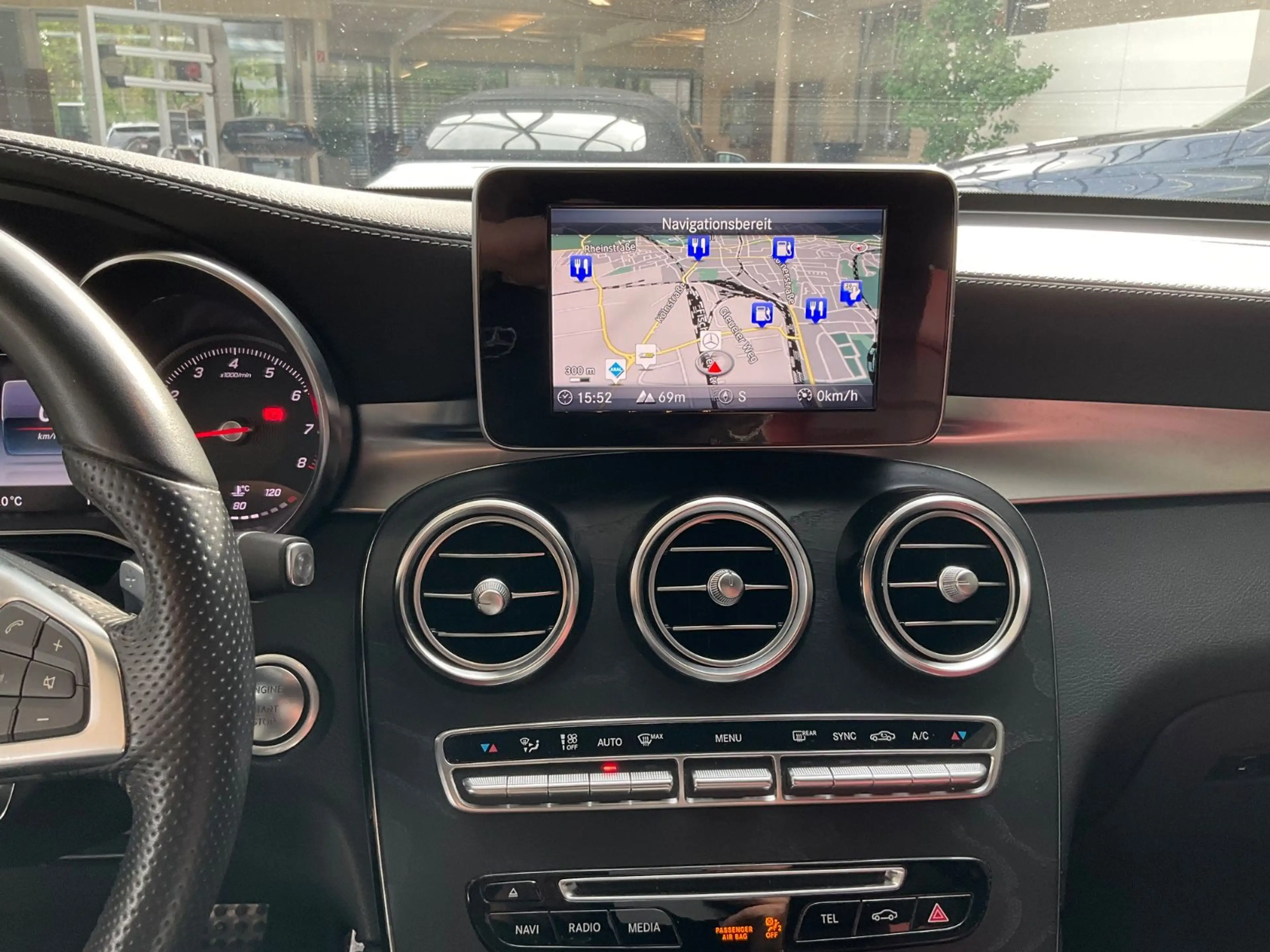 Mercedes-Benz GLC 250 Coupe 4Matic *Edition1* AMG Line — photo 10