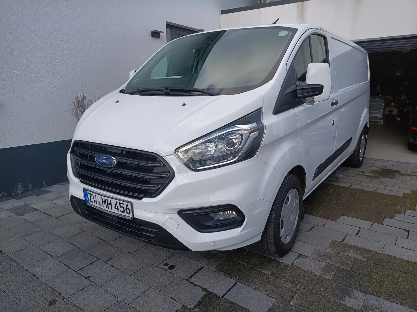 Ford Transit Custom 320 L2H1 mit Würth Regalsystem Weiß - 2