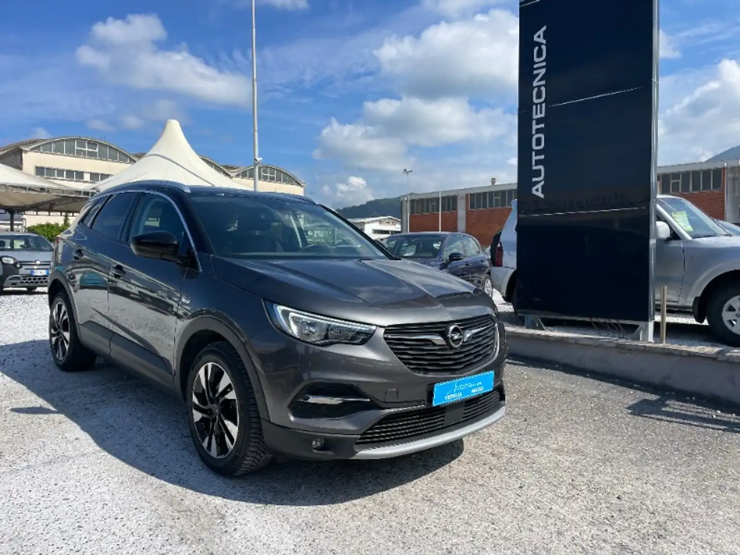 Opel Grandland X 1.5 diesel Ecotec S&S aut. 120 Anniv. Grigio - 1