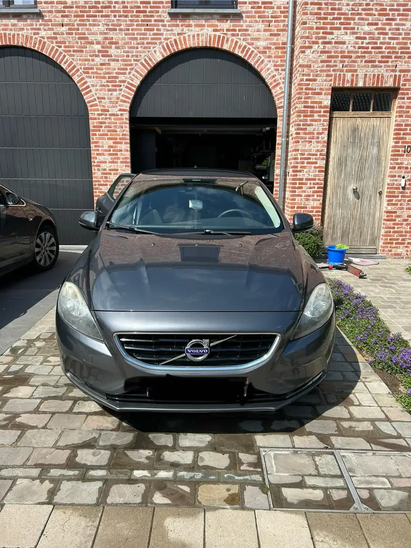 Volvo V40 1.6 D2 Momentum - 1