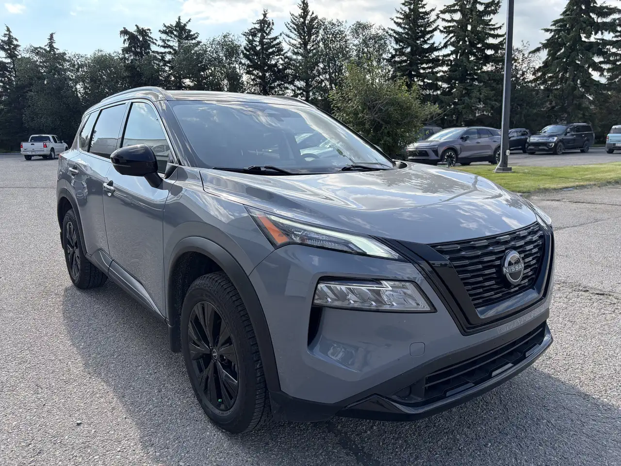 Nissan Rogue снимка Nissan Rogue