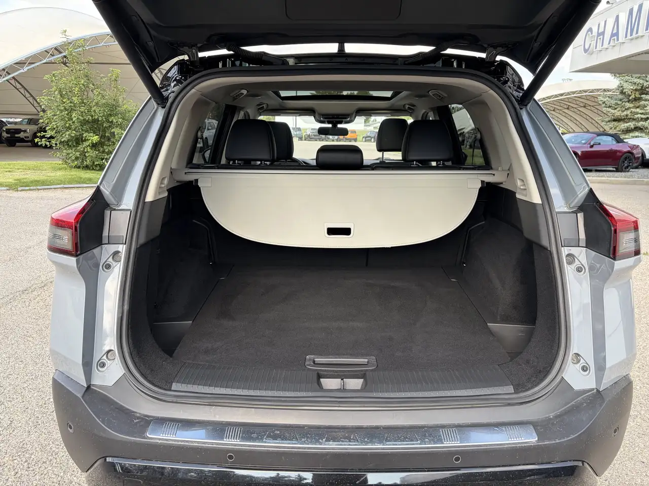 Nissan Rogue снимка Nissan Rogue