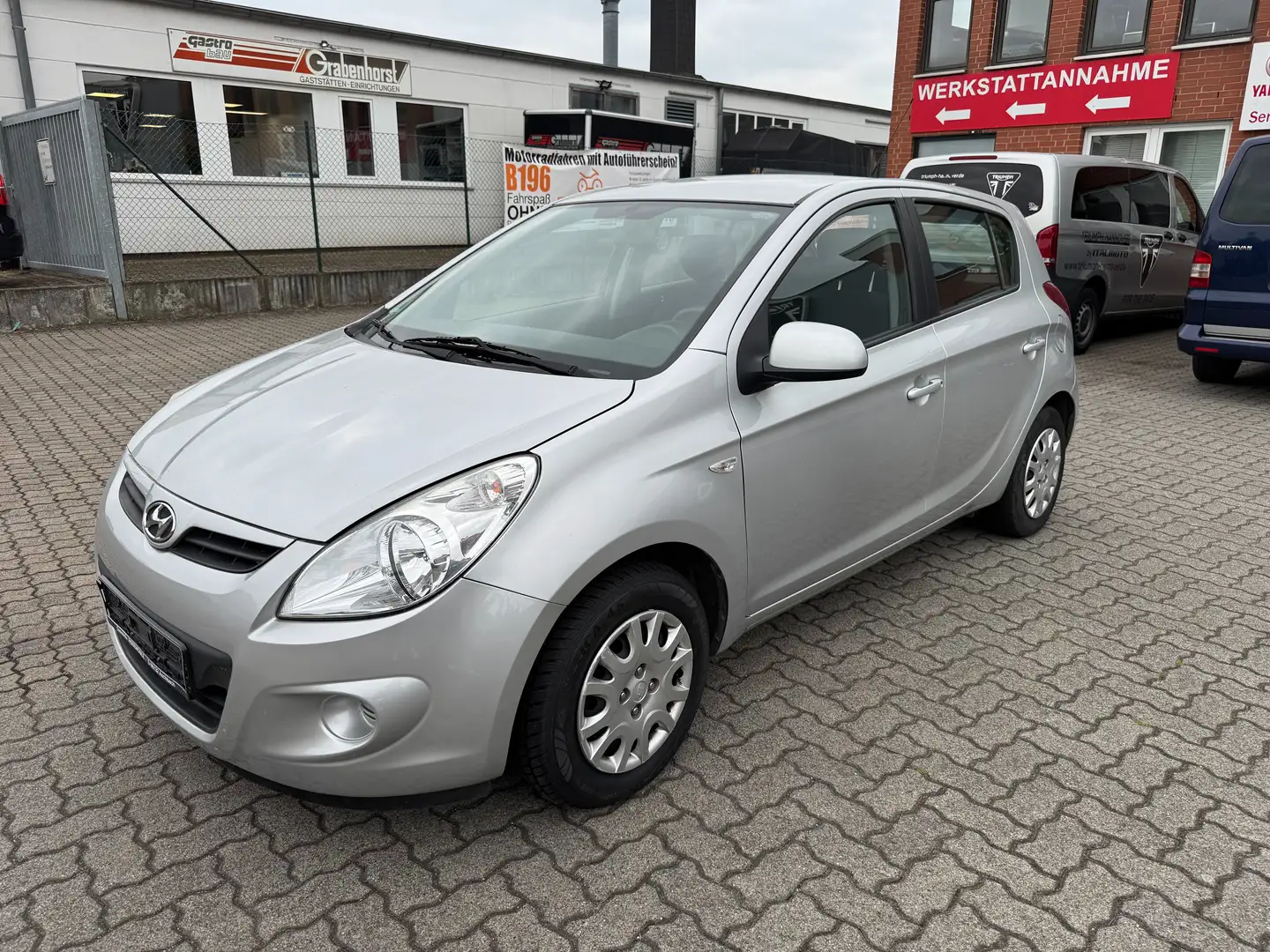 Hyundai i20 1.2 Comfort Argent - 1