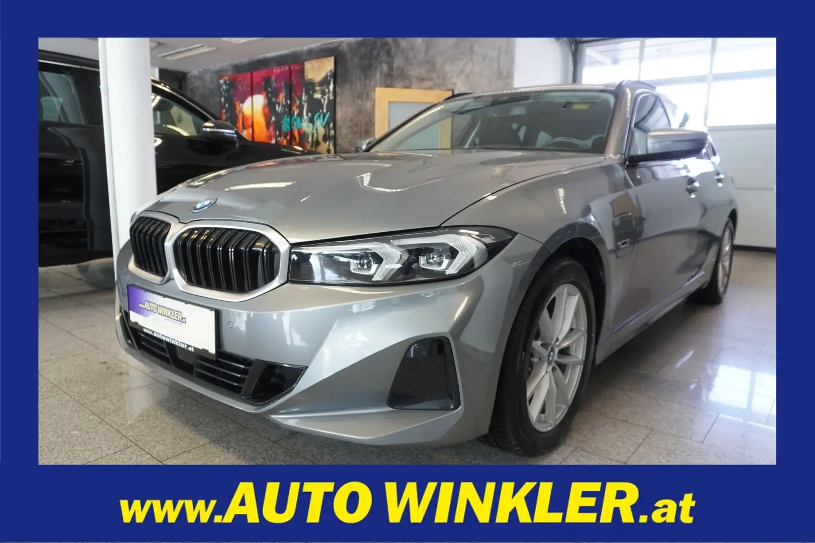 BMW 320 e Business PHEV Touring Aut. MY23/LED/Navi Grau - 1