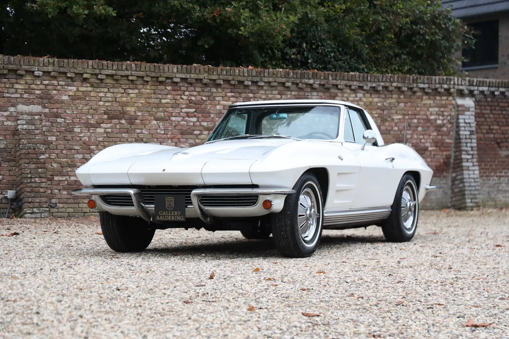 Corvette Stingray C2 Convertible "First paint - Highly original" 61 Weiß - 1