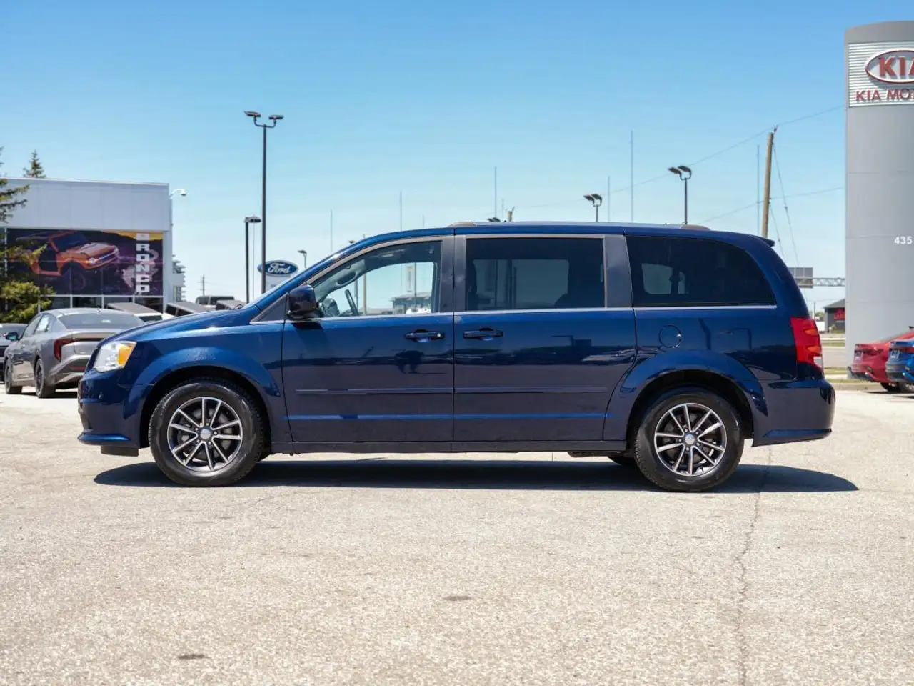 Dodge Grand Caravan снимка Dodge Grand Caravan
