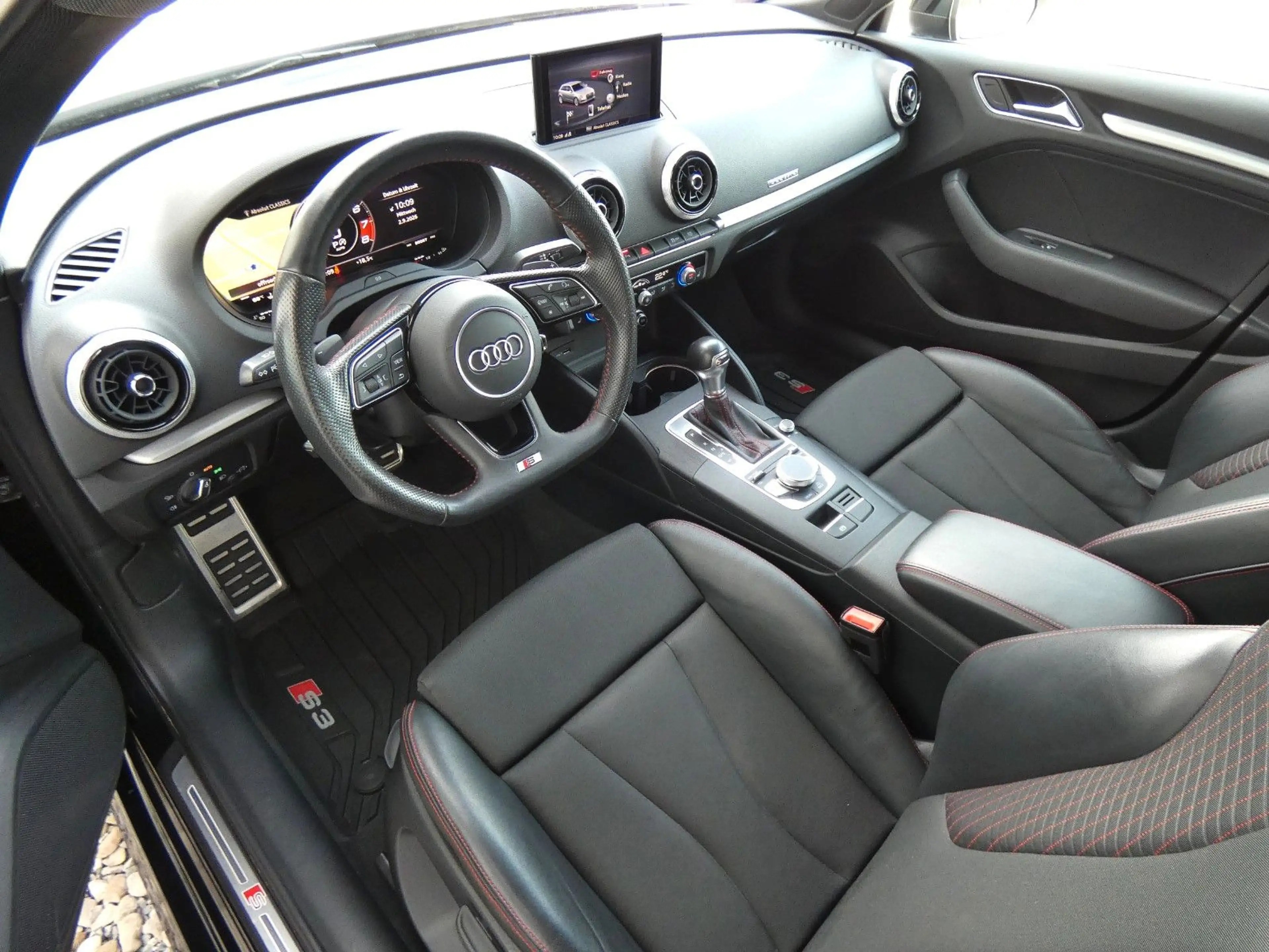 Audi S3 Sportback 2.0 TFSI quattro — photo 11