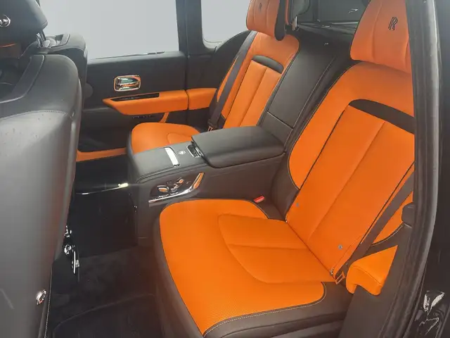 Rolls-Royce Cullinan view 9