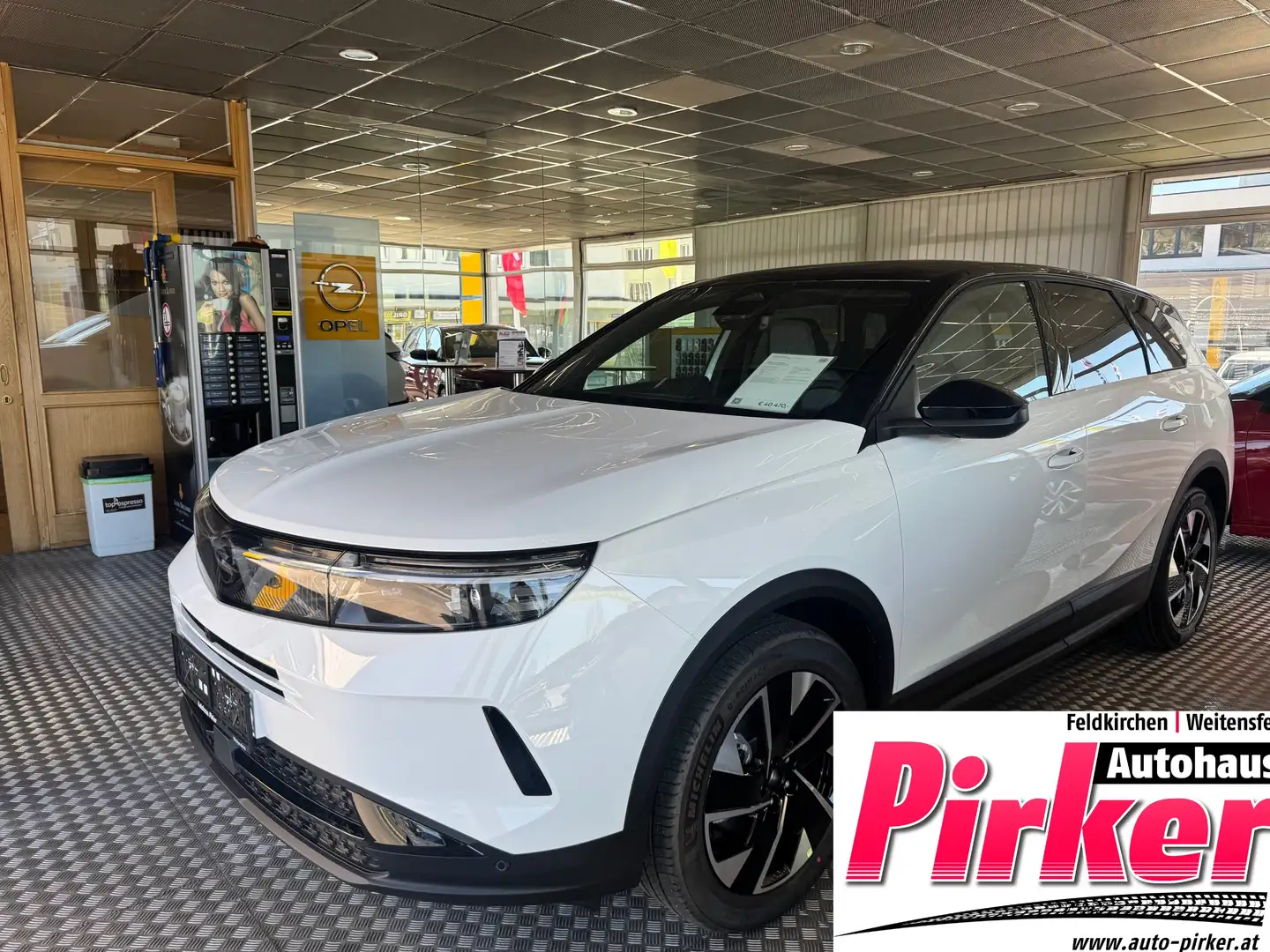 Opel Grandland 1.2 48V Mild-Hybrid 107 kW GS Weiß - 1