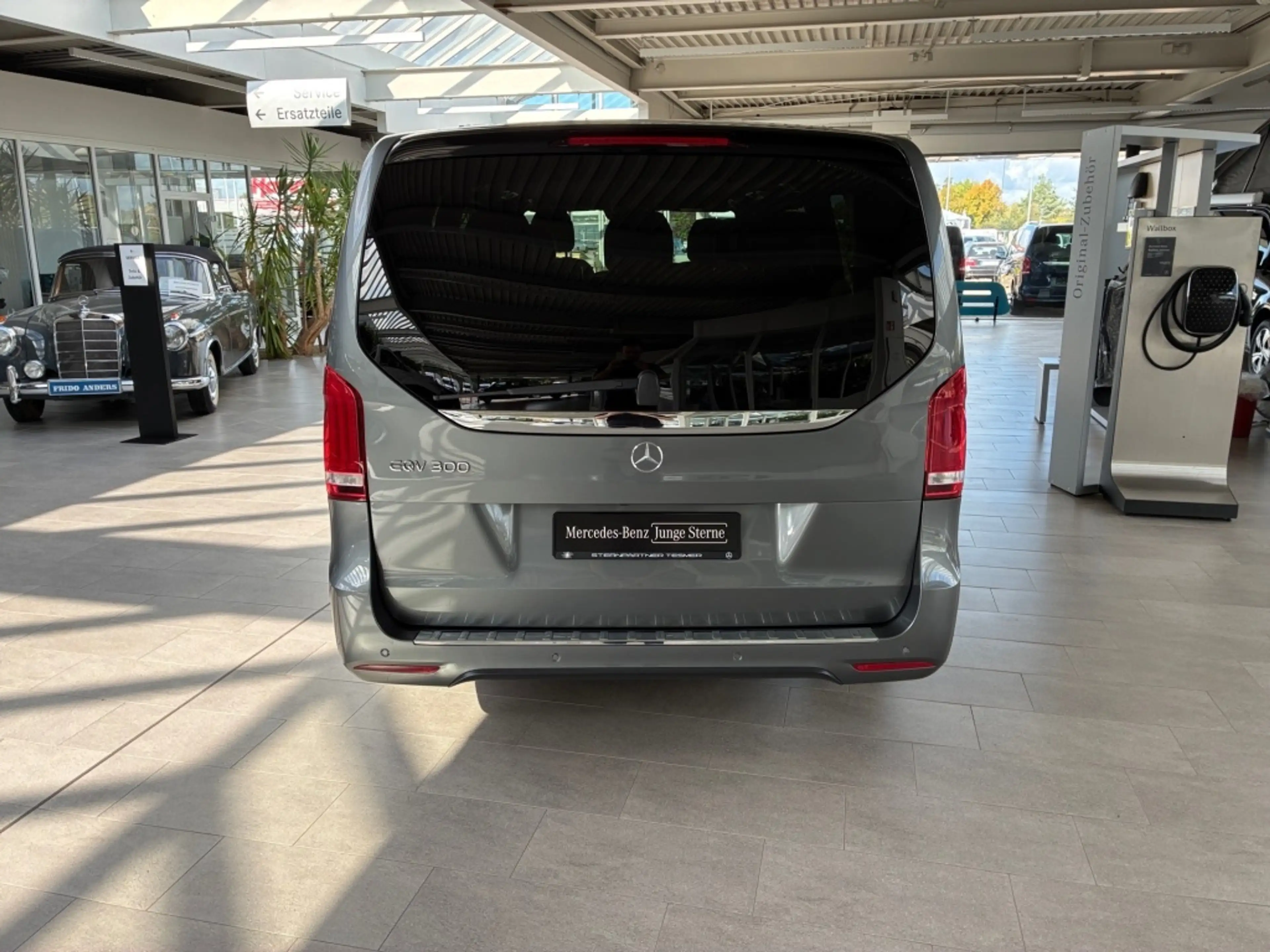 Mercedes-Benz EQV 300 Avantgarde extralang 8Sitze-Leder beige — photo 9