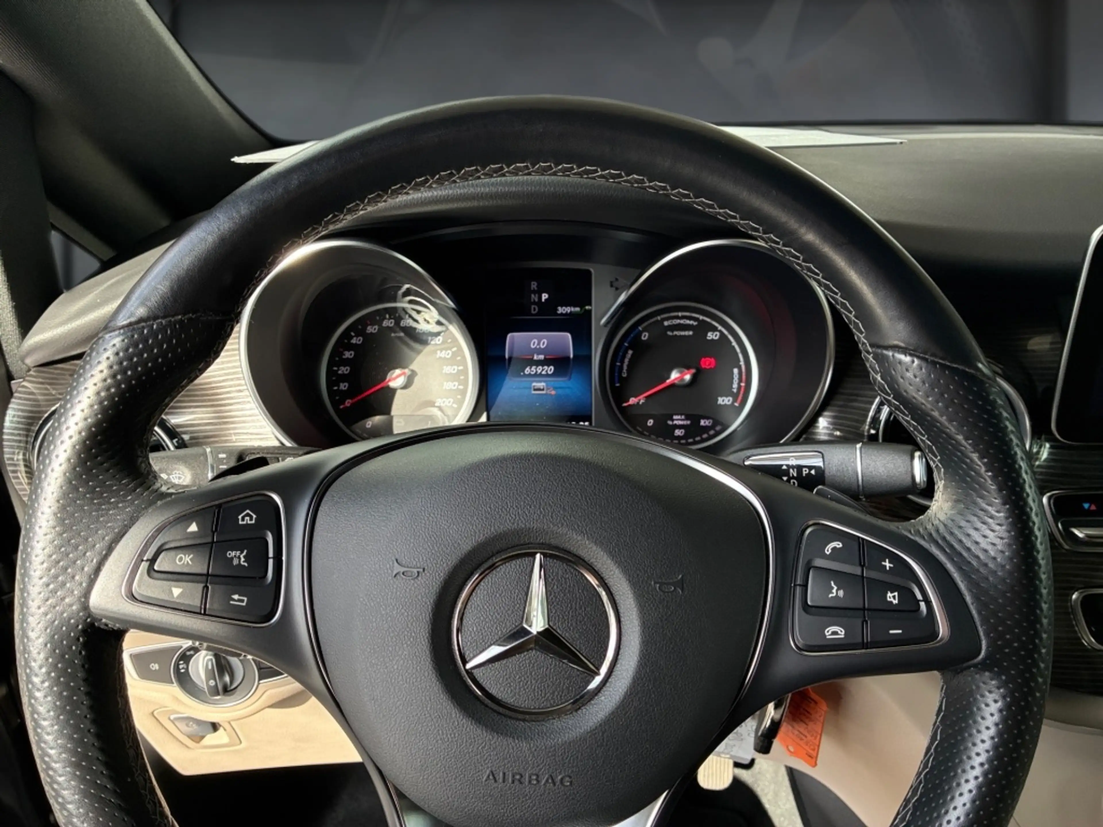 Mercedes-Benz EQV 300 Avantgarde extralang 8Sitze-Leder beige — photo 7