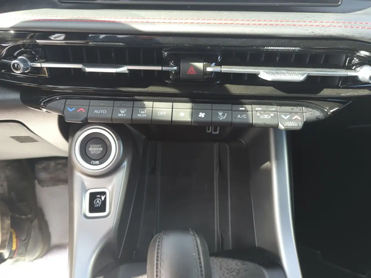 Dodge Hornet снимка Dodge Hornet