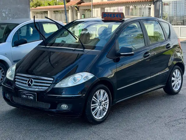 Mercedes-Benz A 180