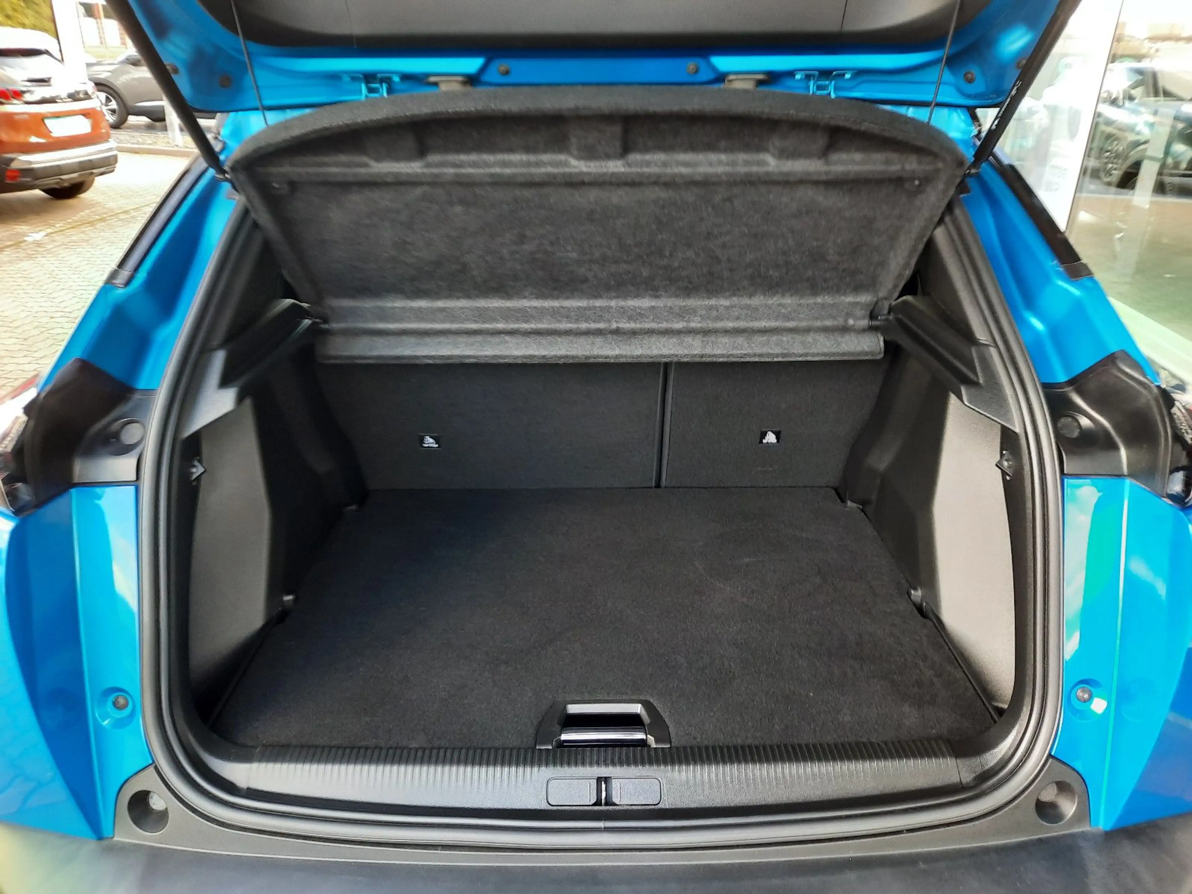 Peugeot 2008 e-2008 GT SDACH SH NAVI KAMERA GJR — photo 15