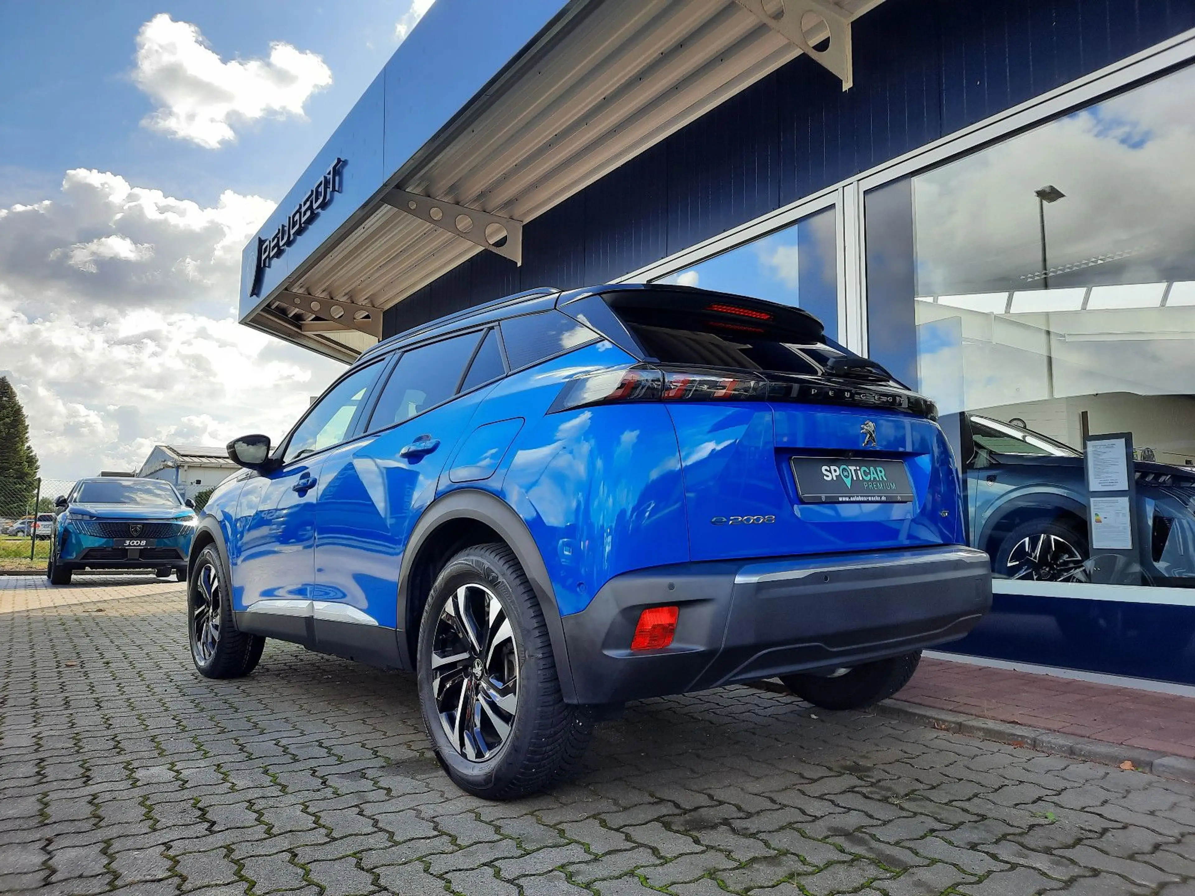 Peugeot 2008 e-2008 GT SDACH SH NAVI KAMERA GJR — photo 5