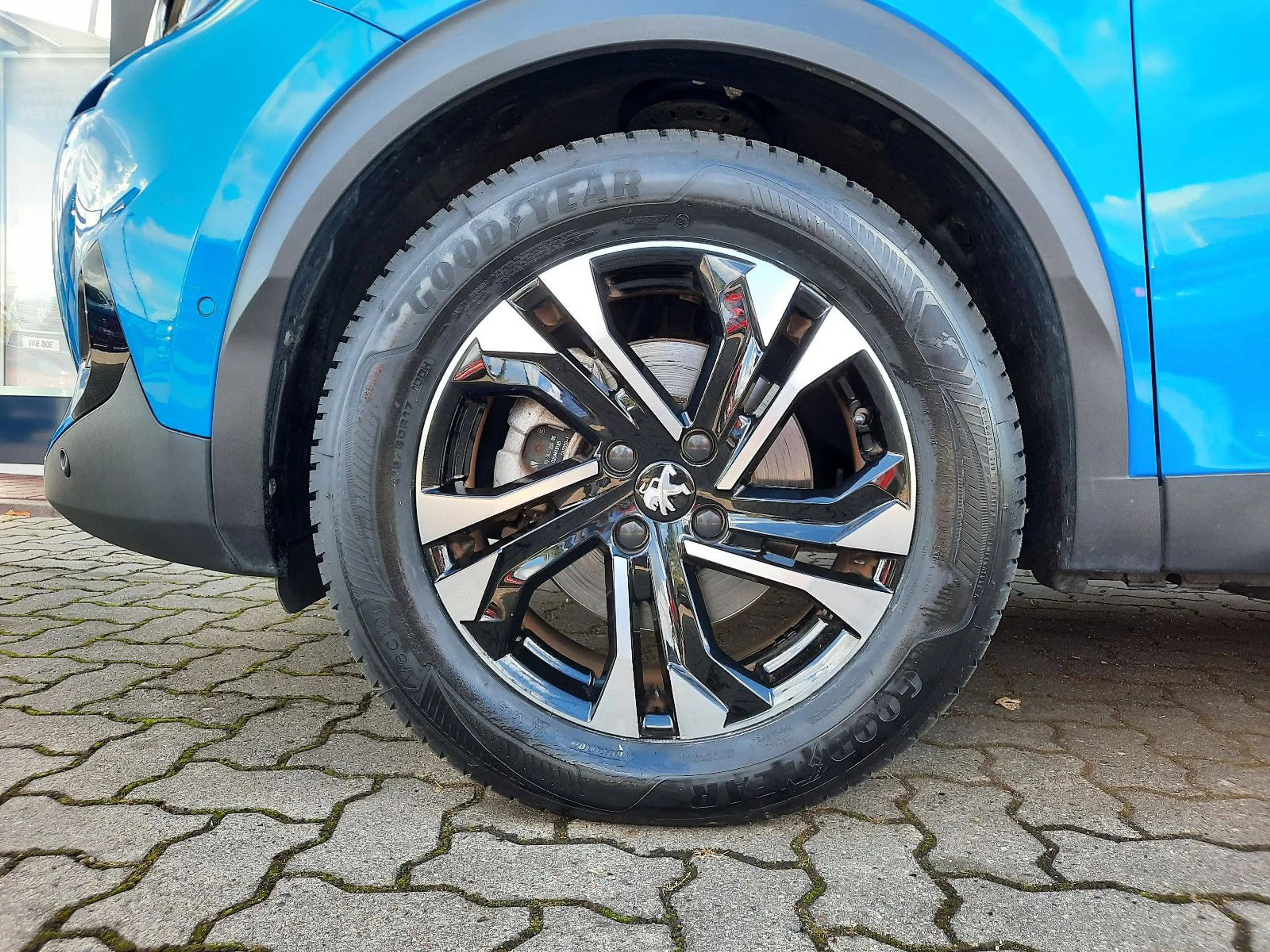 Peugeot 2008 e-2008 GT SDACH SH NAVI KAMERA GJR — photo 6
