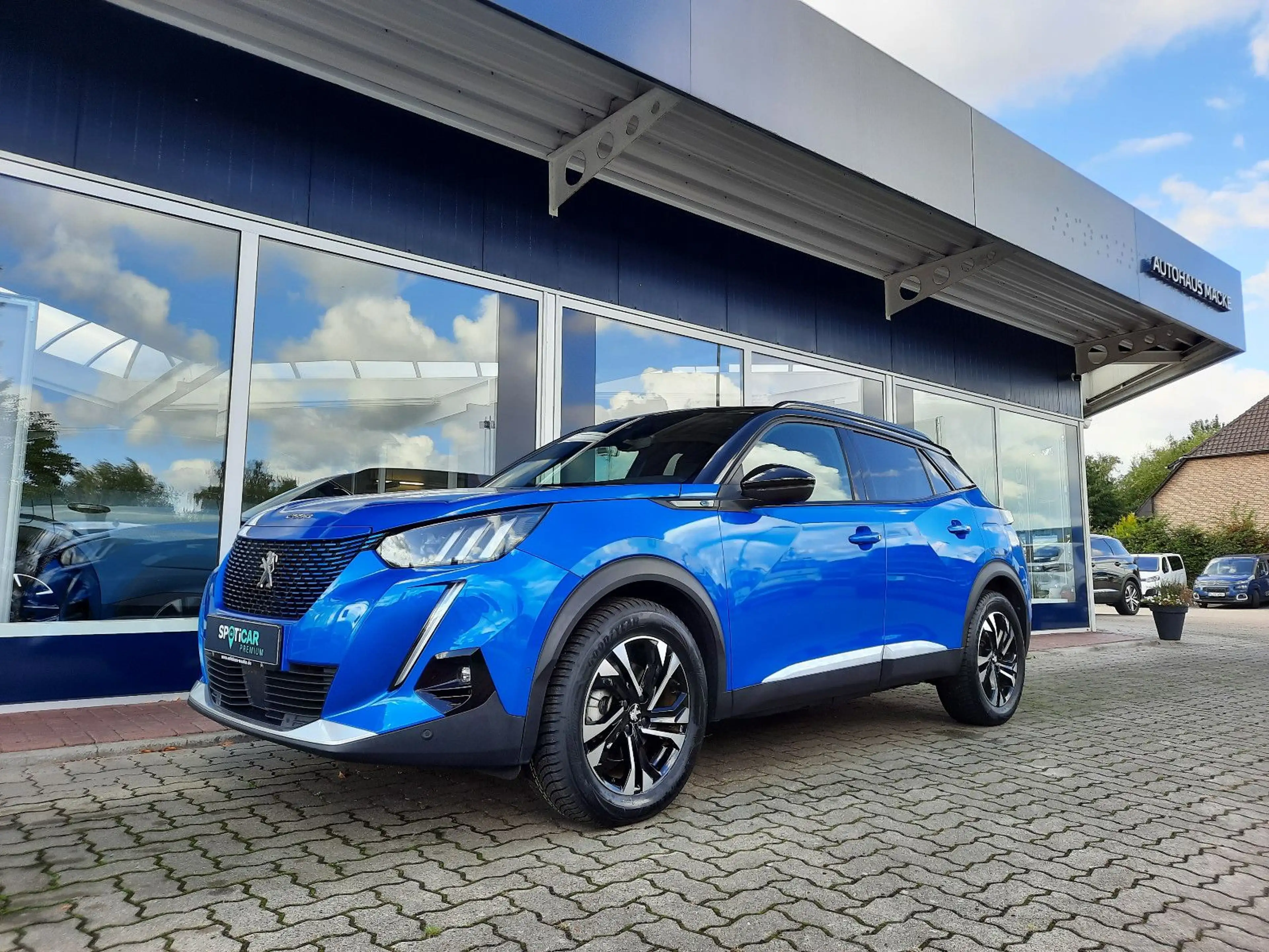 Peugeot 2008 e-2008 GT SDACH SH NAVI KAMERA GJR — photo 3