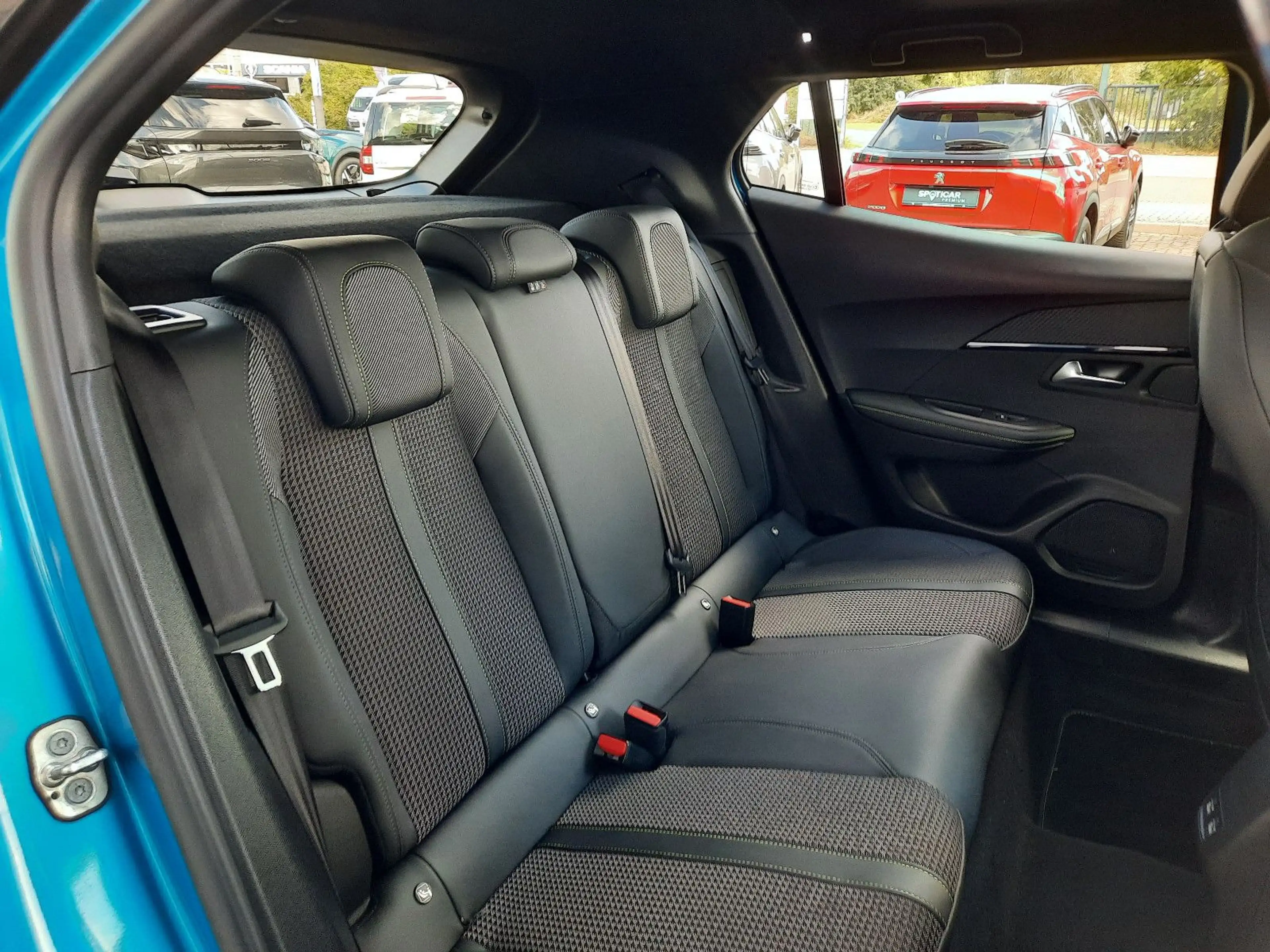 Peugeot 2008 e-2008 GT SDACH SH NAVI KAMERA GJR — photo 14