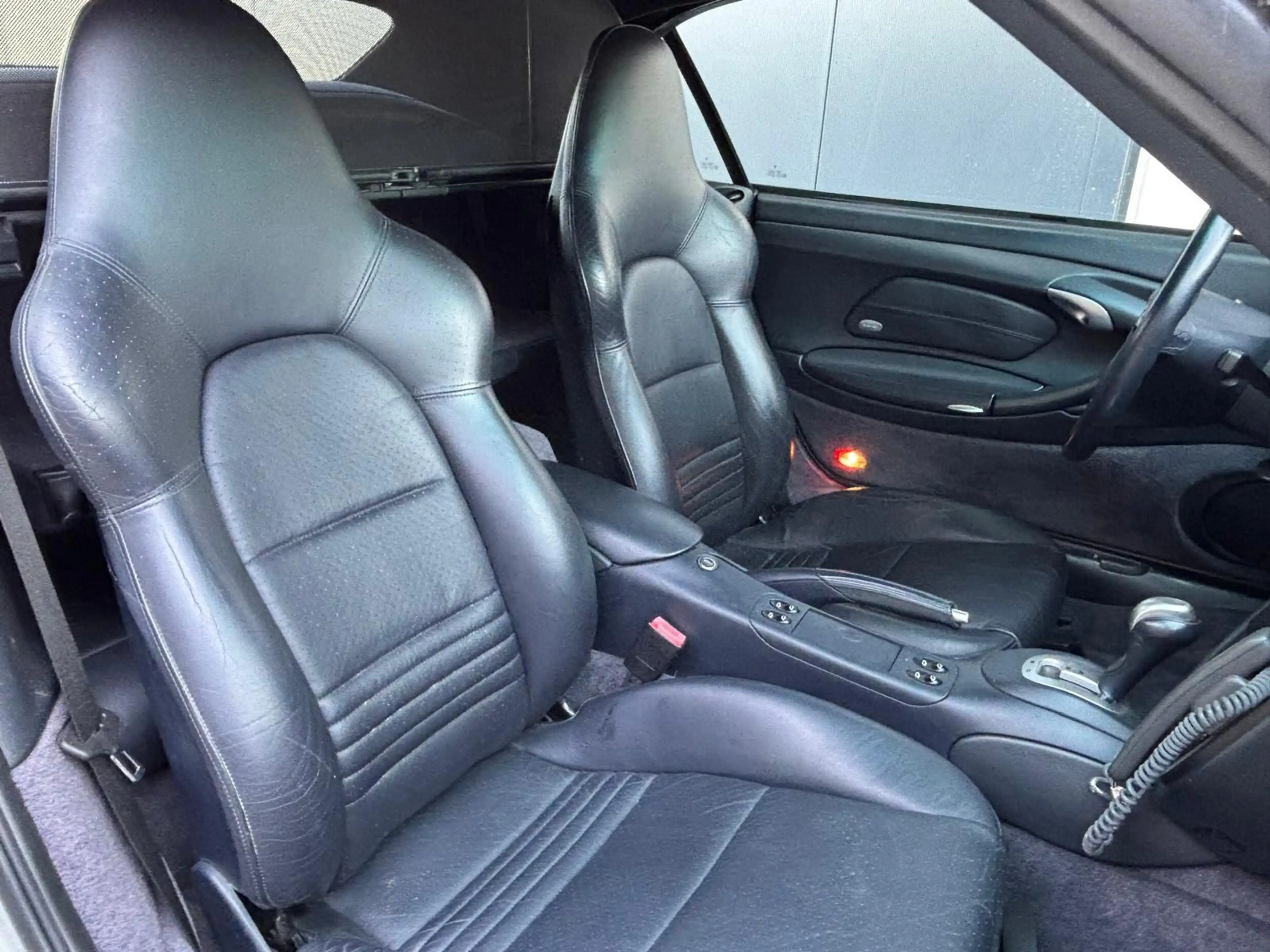 Porsche 996 Carrera 4 Cabrio orig Km, tip.,voll — photo 10