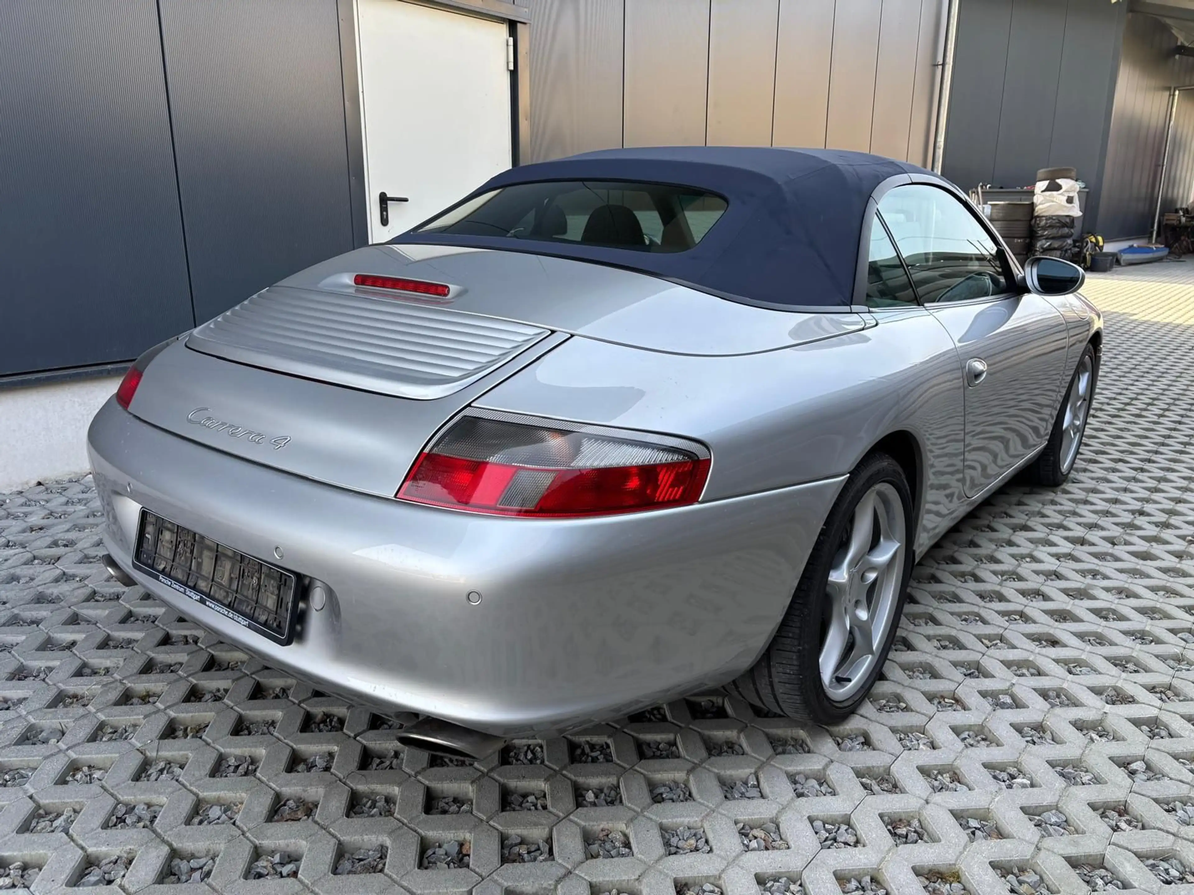 Porsche 996 Carrera 4 Cabrio orig Km, tip.,voll — photo 7